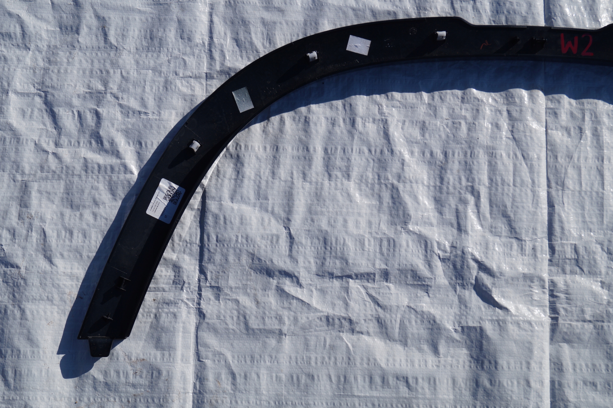 moulding for fender front left LAND ROVER DEFENDER 2