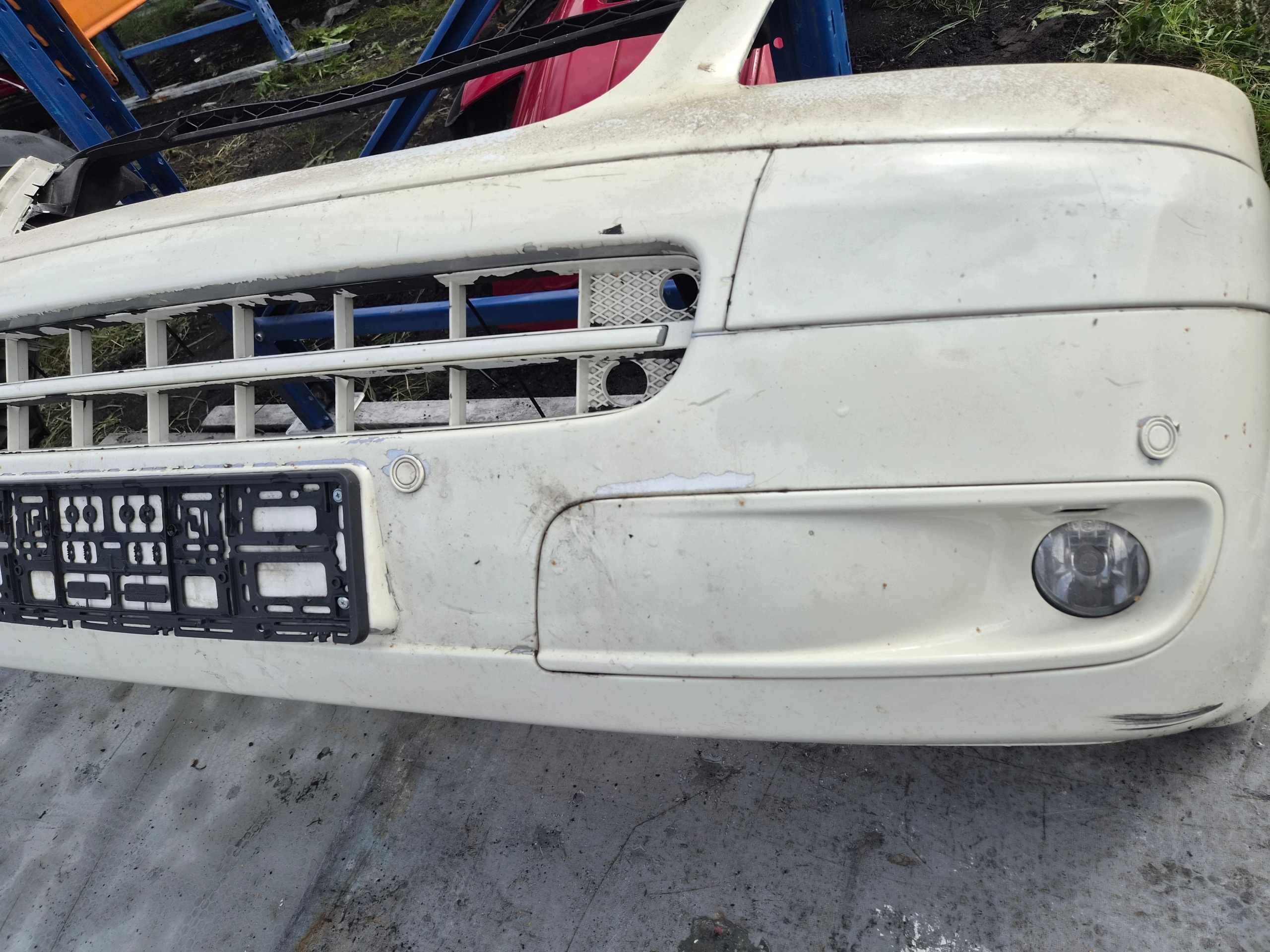 VW T5 Frontstoßstange vorne Caravelle Multivan bialy