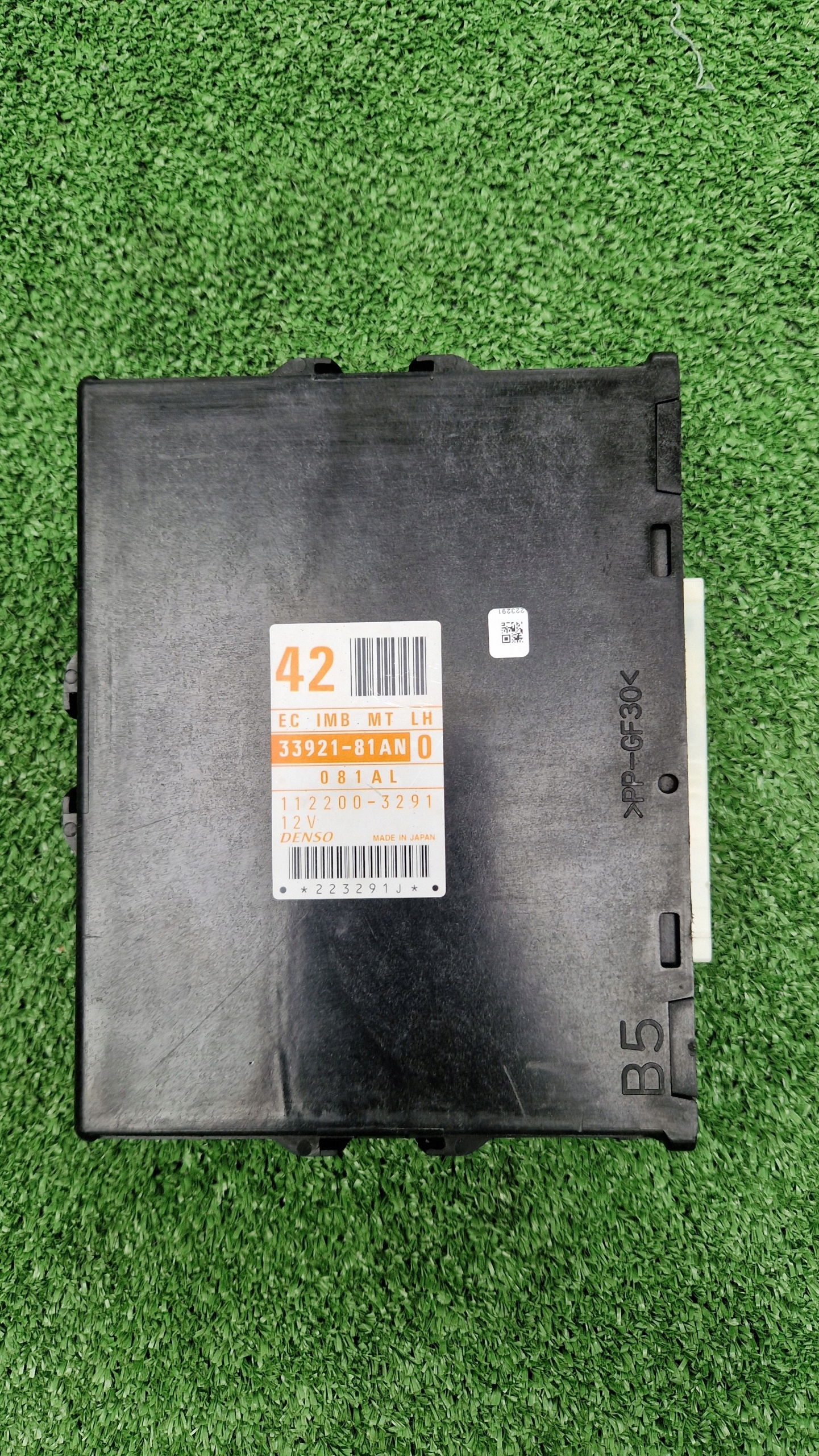 control unit of the engine SUZUKI JIMNY 3392181AN0 1122003291 42