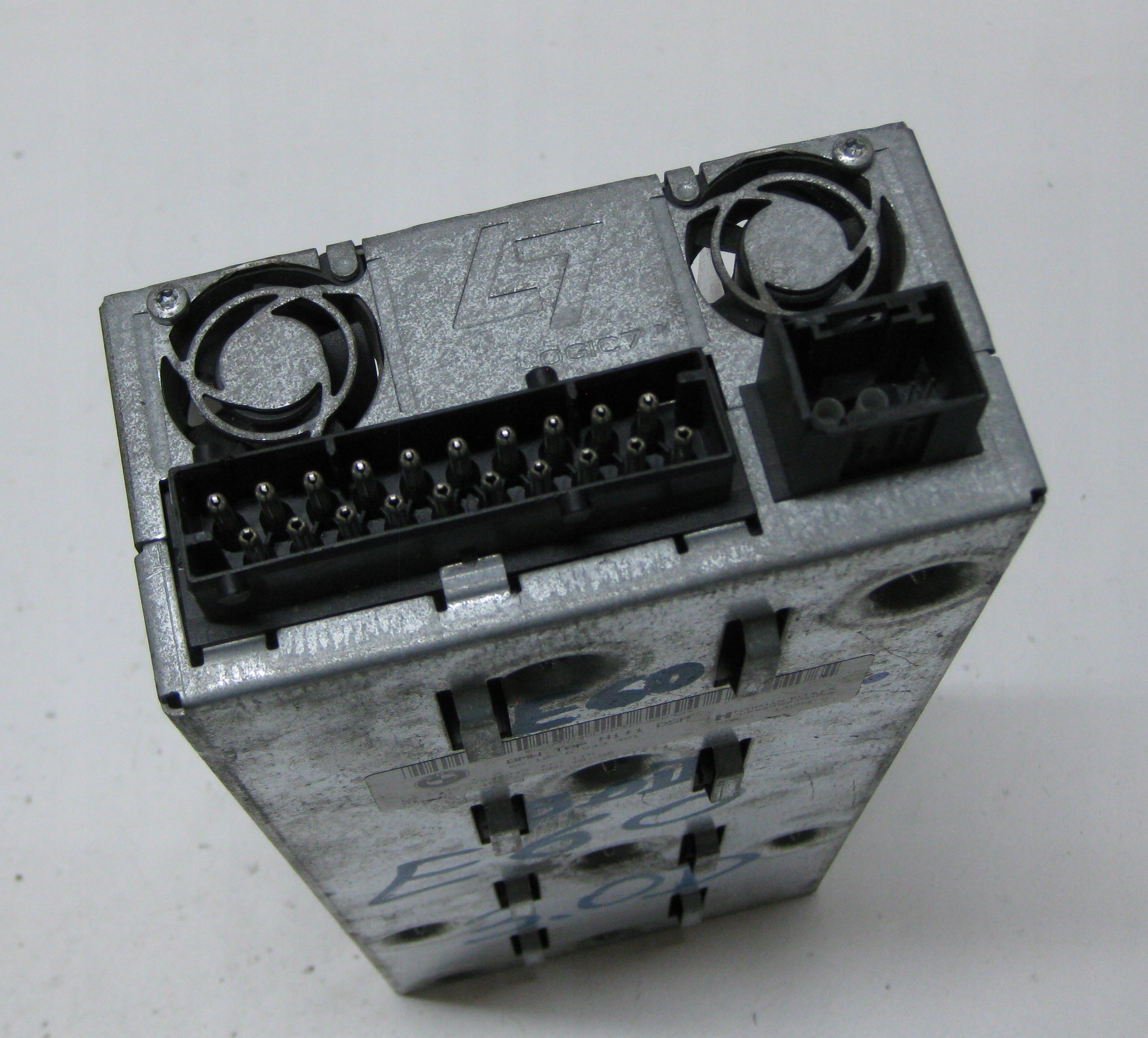 BMW 5 E60 E61 WZMACZNIACZ RADIO AUDIO 6973618