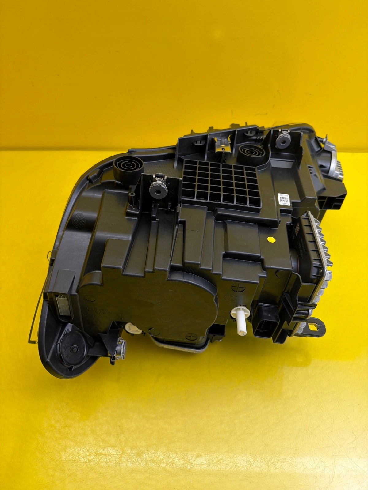 light right BMW X2 F39 Full Led 5A1E0A8-02