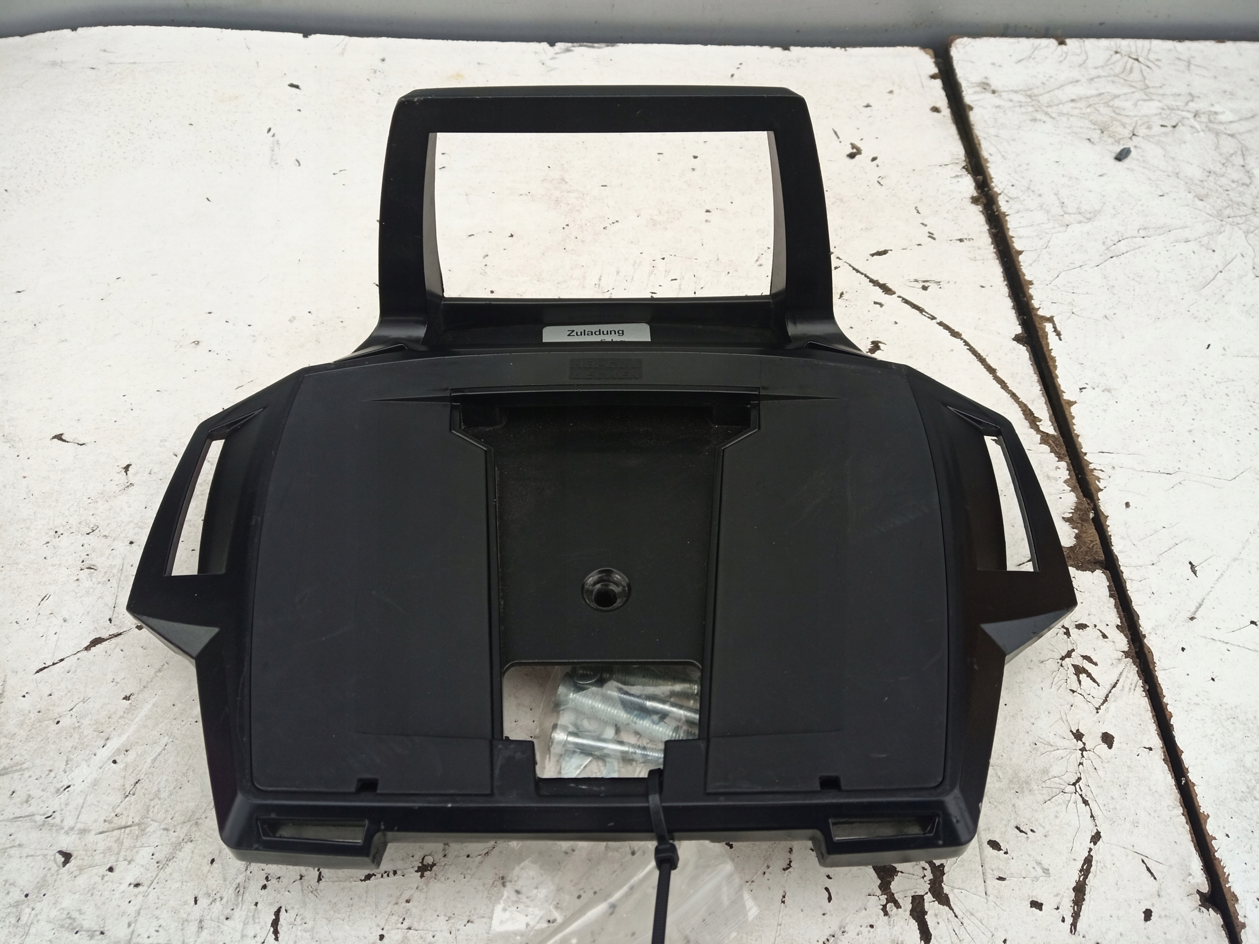 HEPCO BECKER PŁYTA BAGAŻNIKA UNIWERSALNA