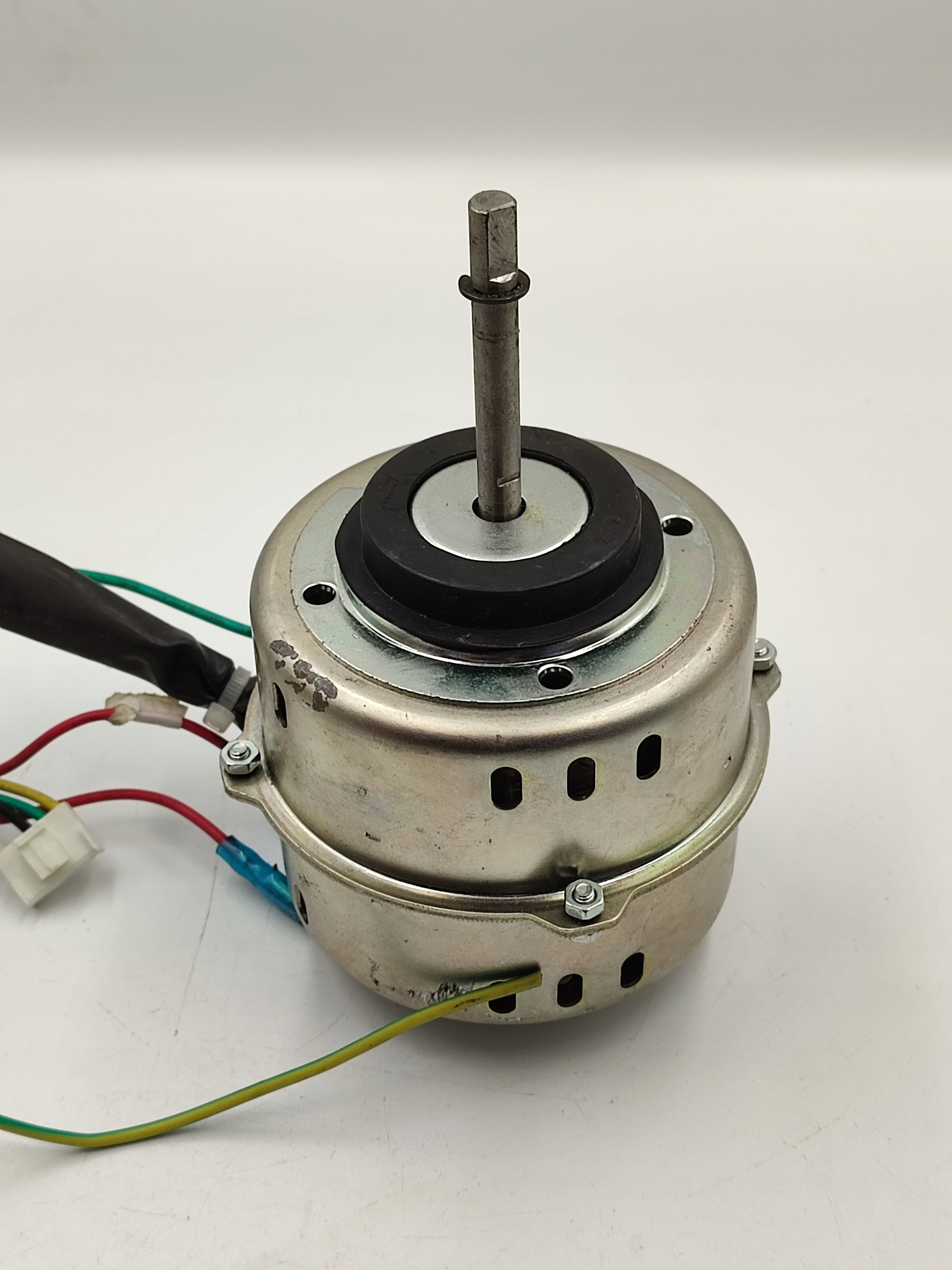 Motor ventilátora pre klimatizačné zariadenia Welling YDK32-4Z-1