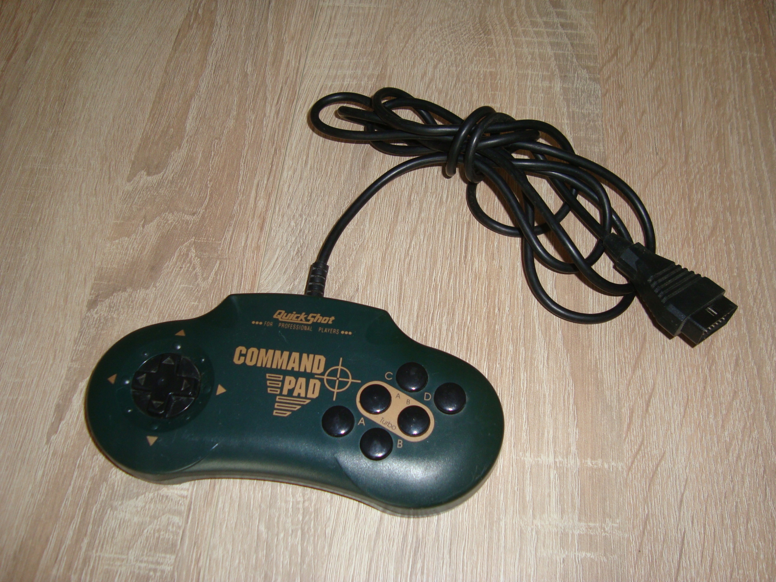 Retro Pad QuickShot QS-217 do komputera