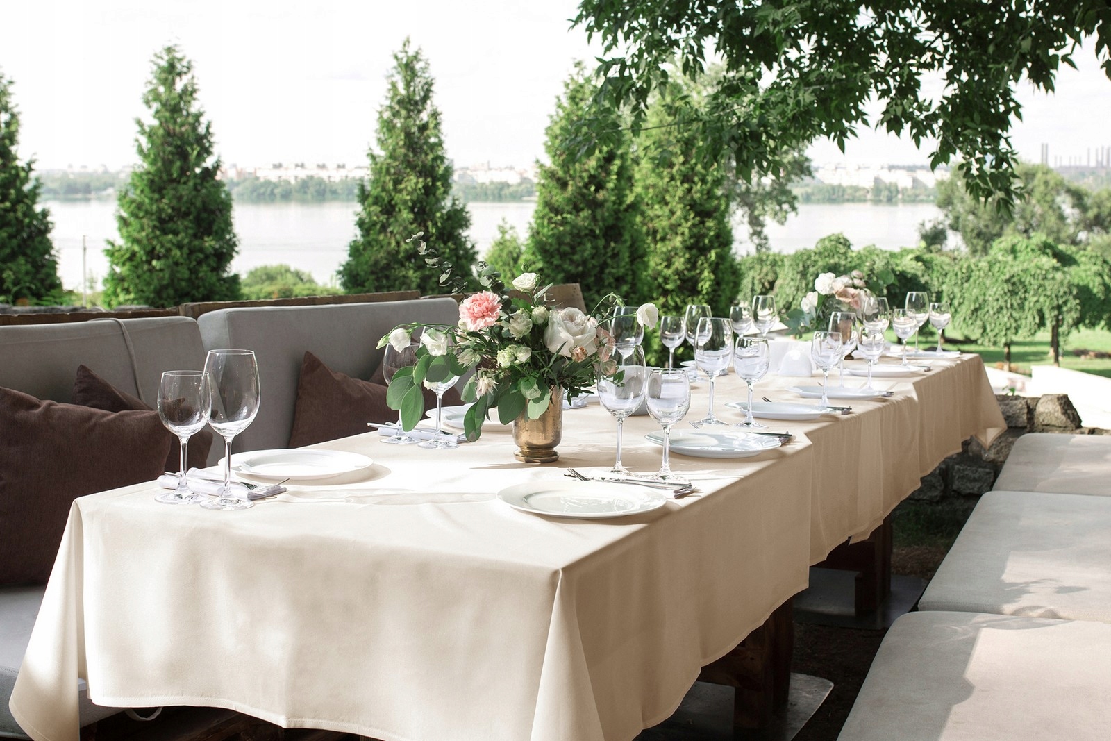 Obrus plamoodporny 120x240 Elegant gładki Kremowy Typ obrus