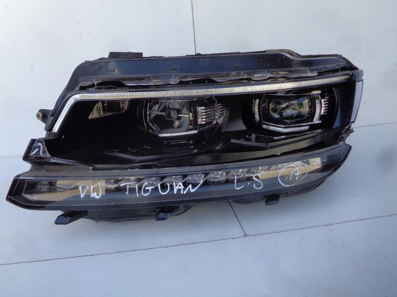 VW TIGUAN 5NB LAMPA FULL LED LEWA 5NB941081A