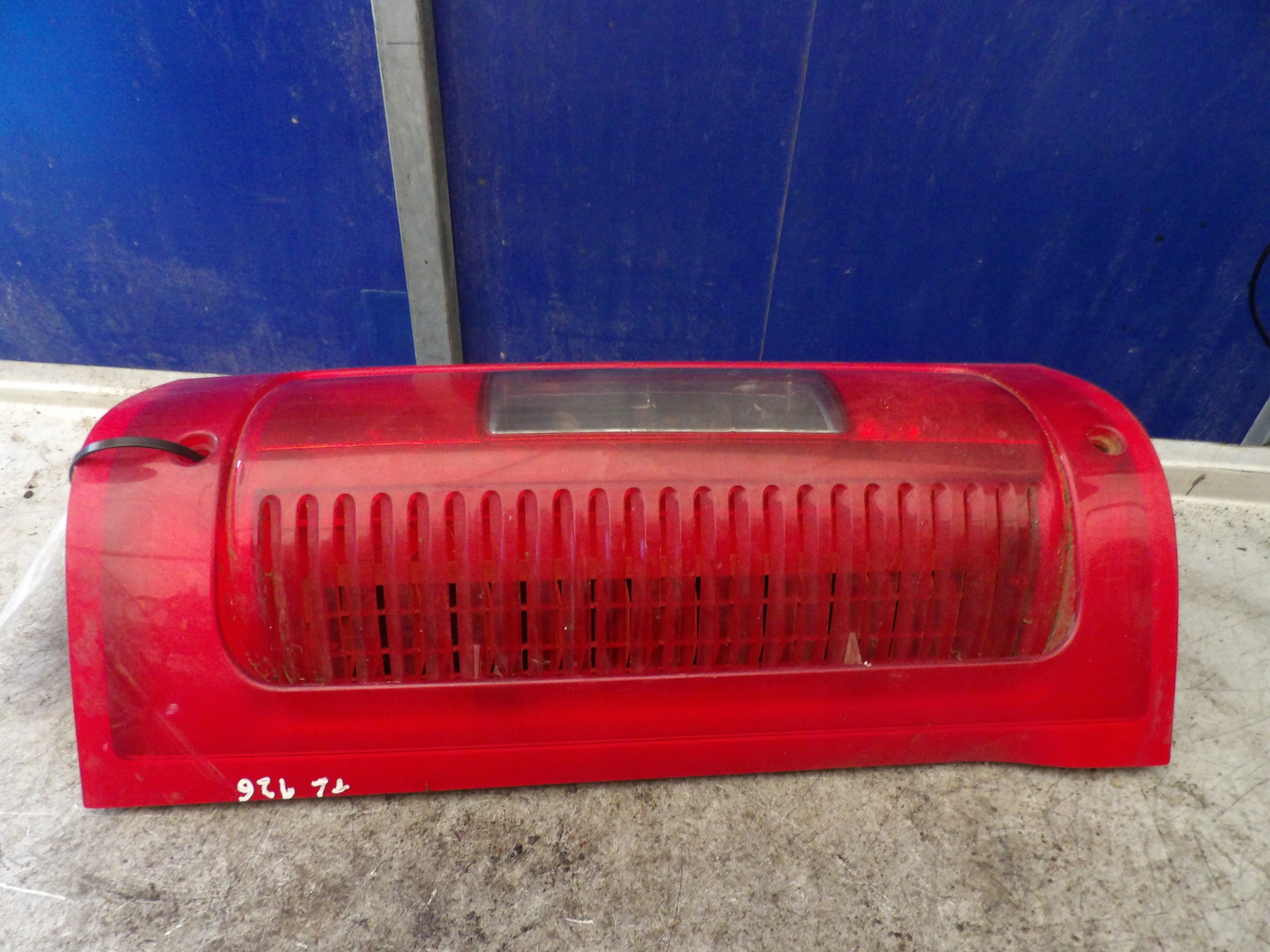 Peugeot Boxer and light rear left 1328428080