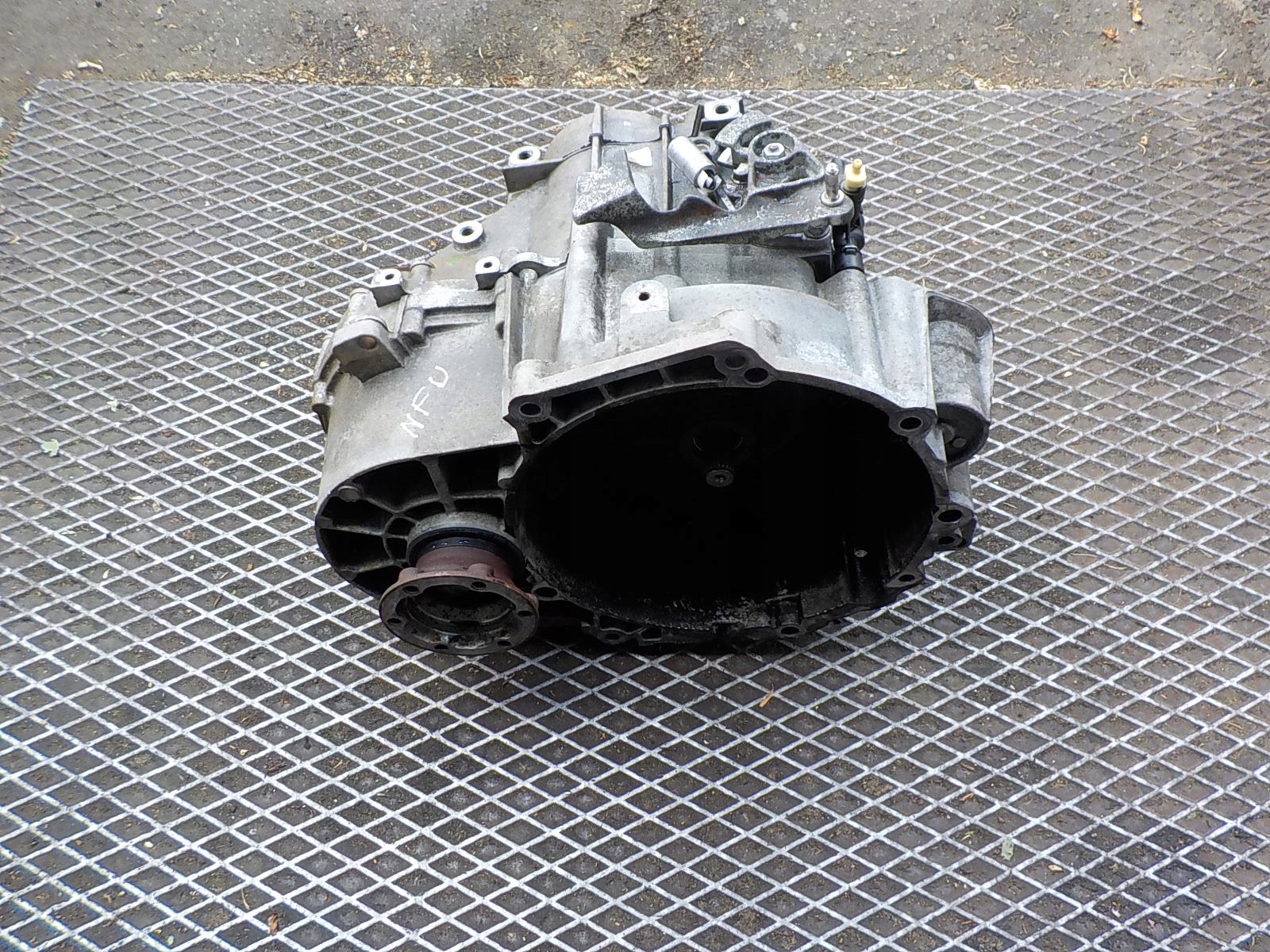 VOLKSWAGEN PASSAT B7 2.0 TDI original gearbox, NFU