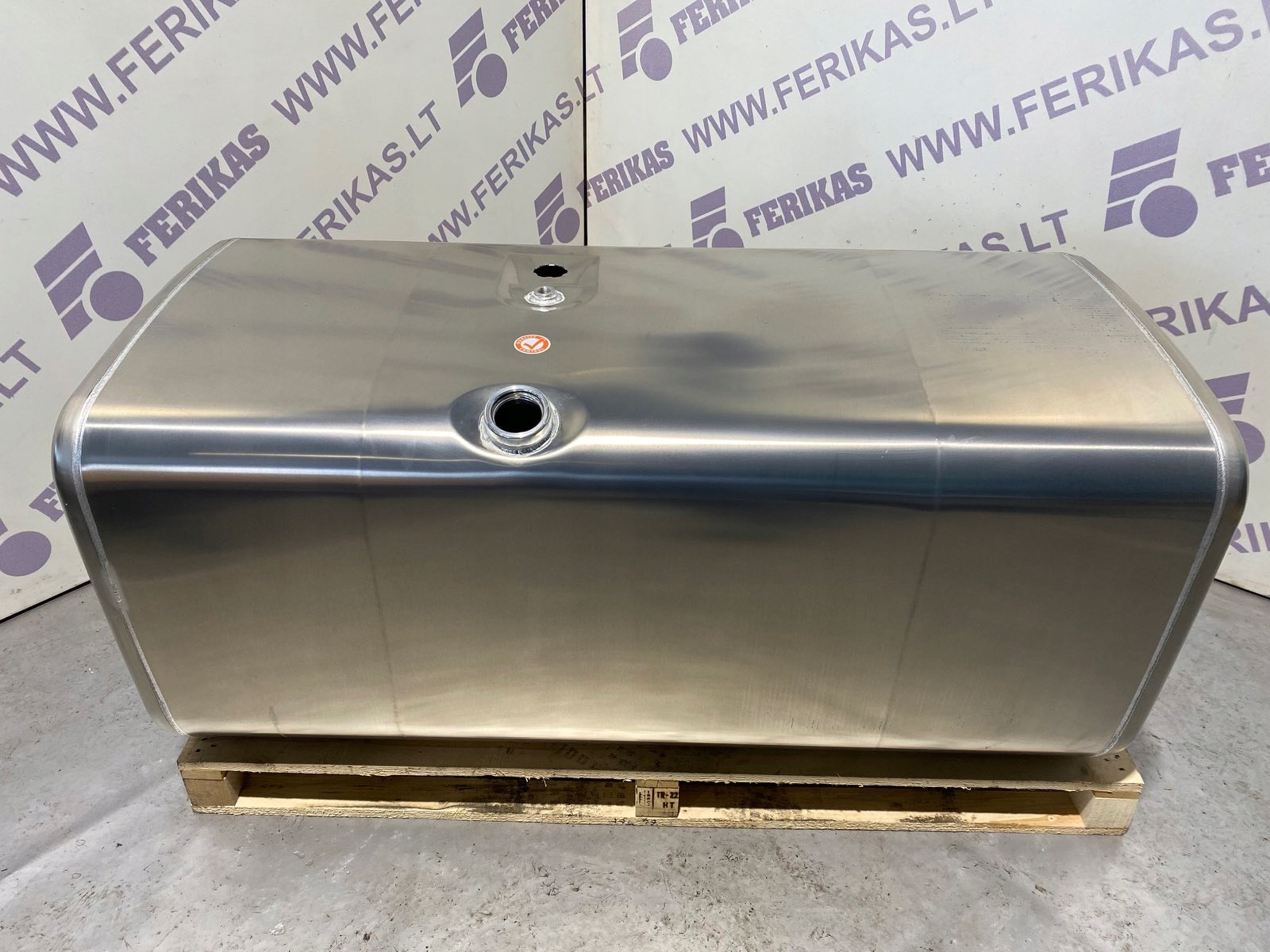 НОВЫЙ ТОПЛИВНЫЙ БАК SCANIA 600L 1517308, 1871191