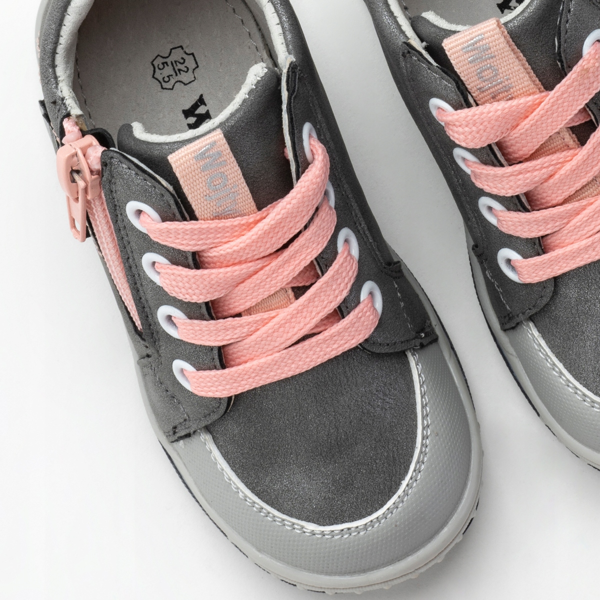 Trzewiki wew.SKÓRA miękkie lekkie SUWAK Wojtyłko Dodatkowe informacje Sztywny zapiętek Wkładka profilowana