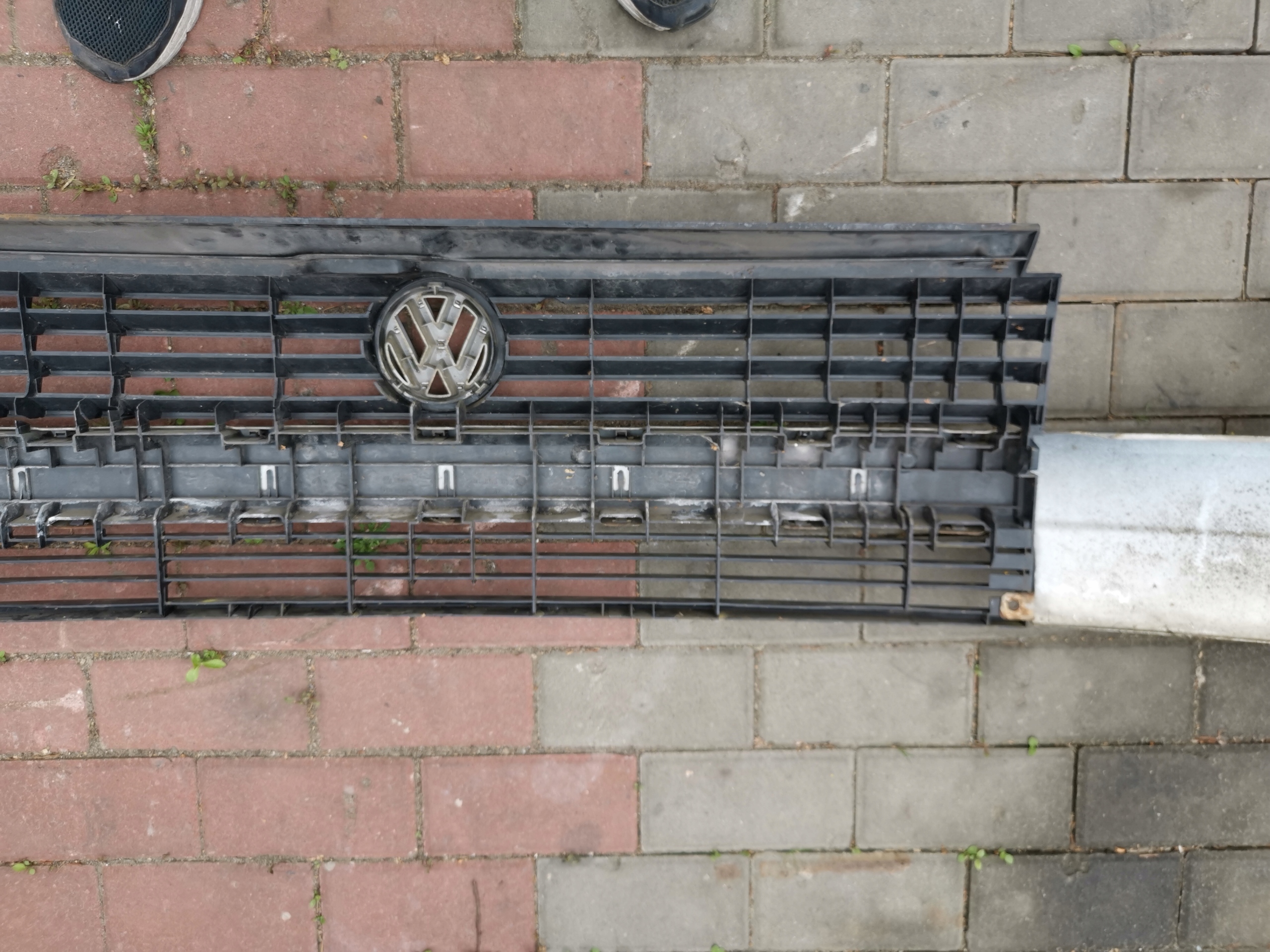 GRILL ATRAPA GRIL VW TRANSPORTER T4 Strona zabudowy przód