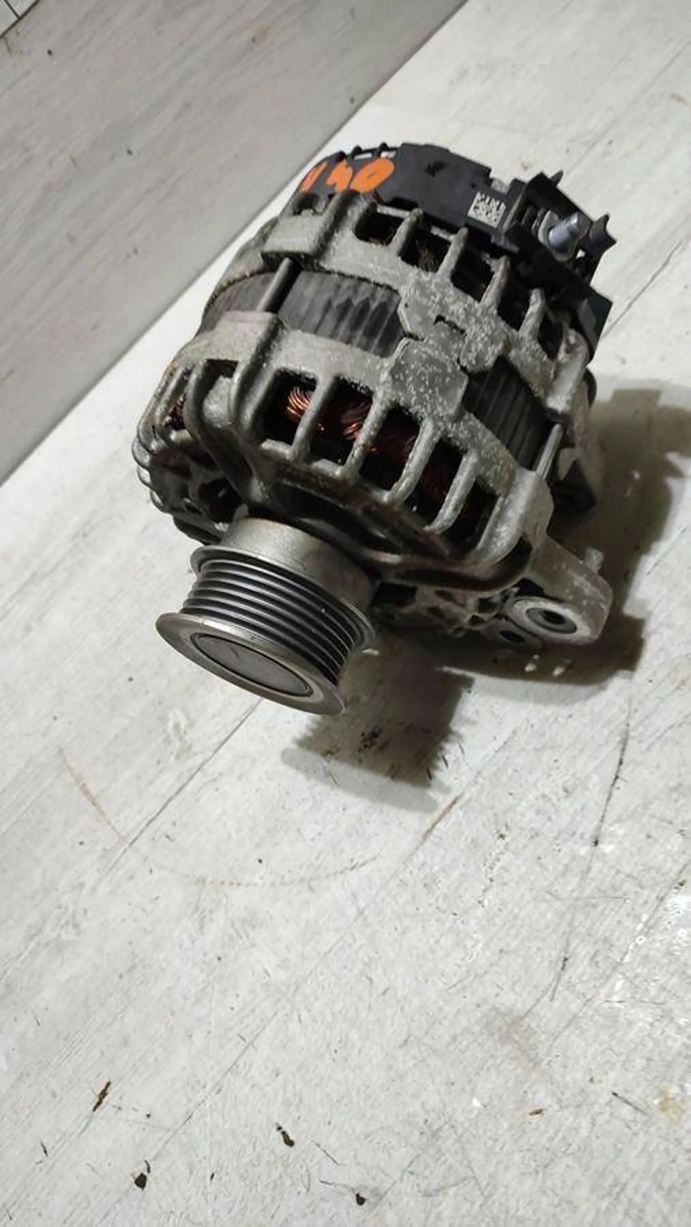 Volvo V40 2018 alternatore
