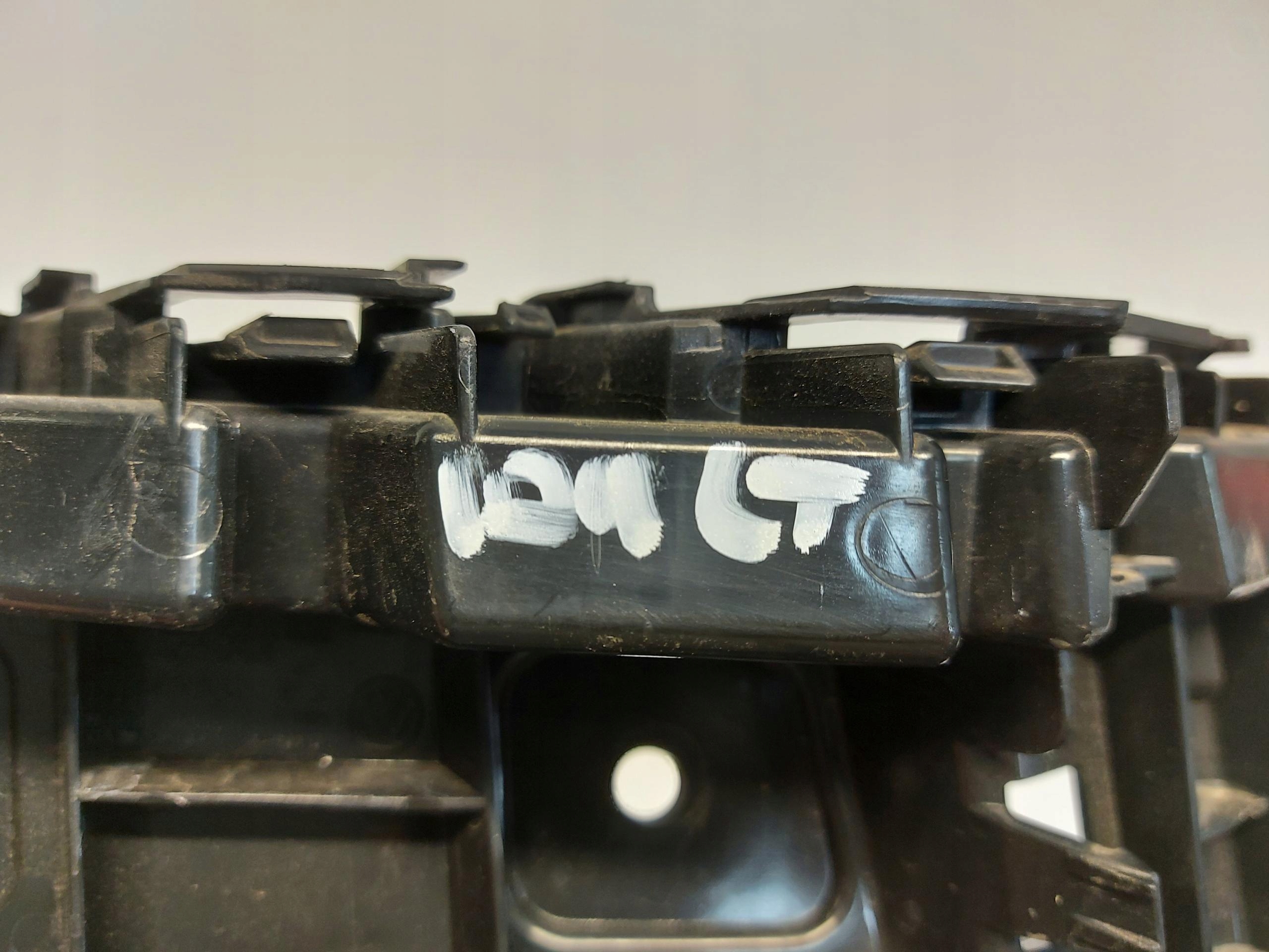 VW ID4 11A , 2024r SUV 5D bumper bracket left rear part 11A807393
