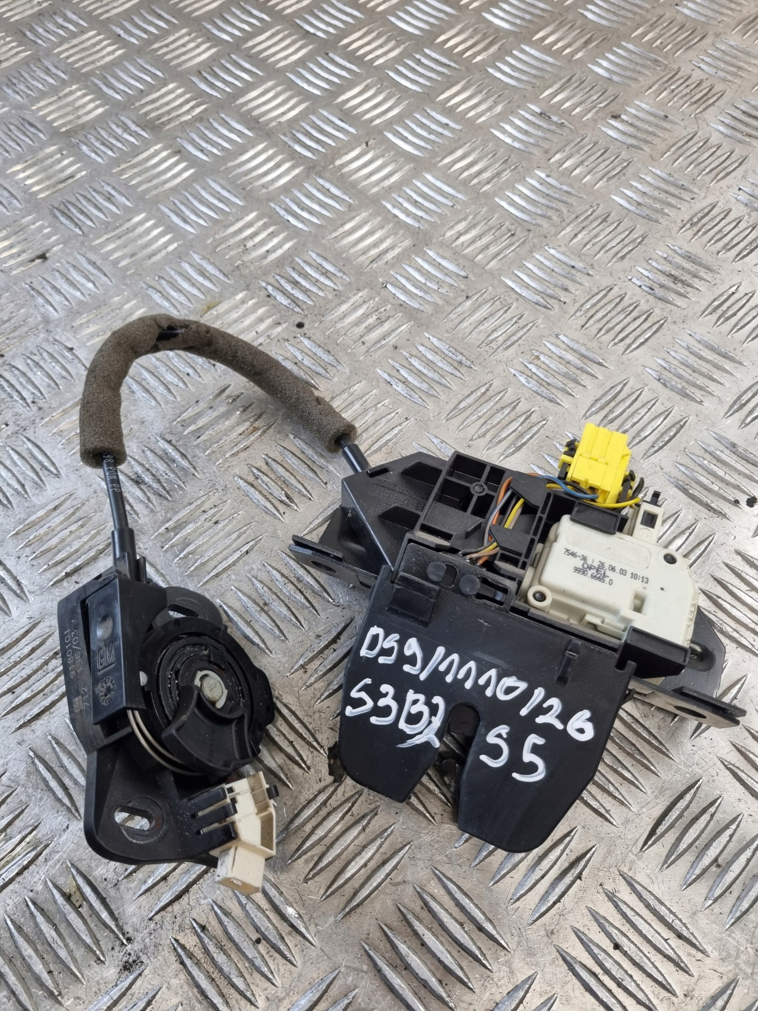 lock bonnet rear part OPEL VECTRA C