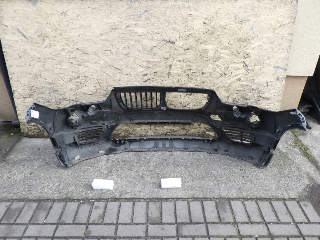 BMW X1 F48 X LINE 2015- Frontstoßstange