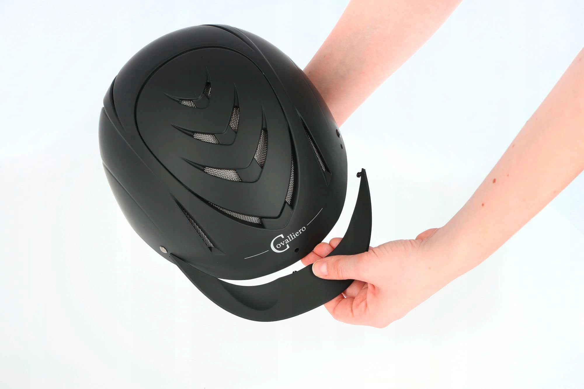 Kask jeździecki Nerron, czarny, 51-54 cm, Covalliero TOCZEK S Model Nerron