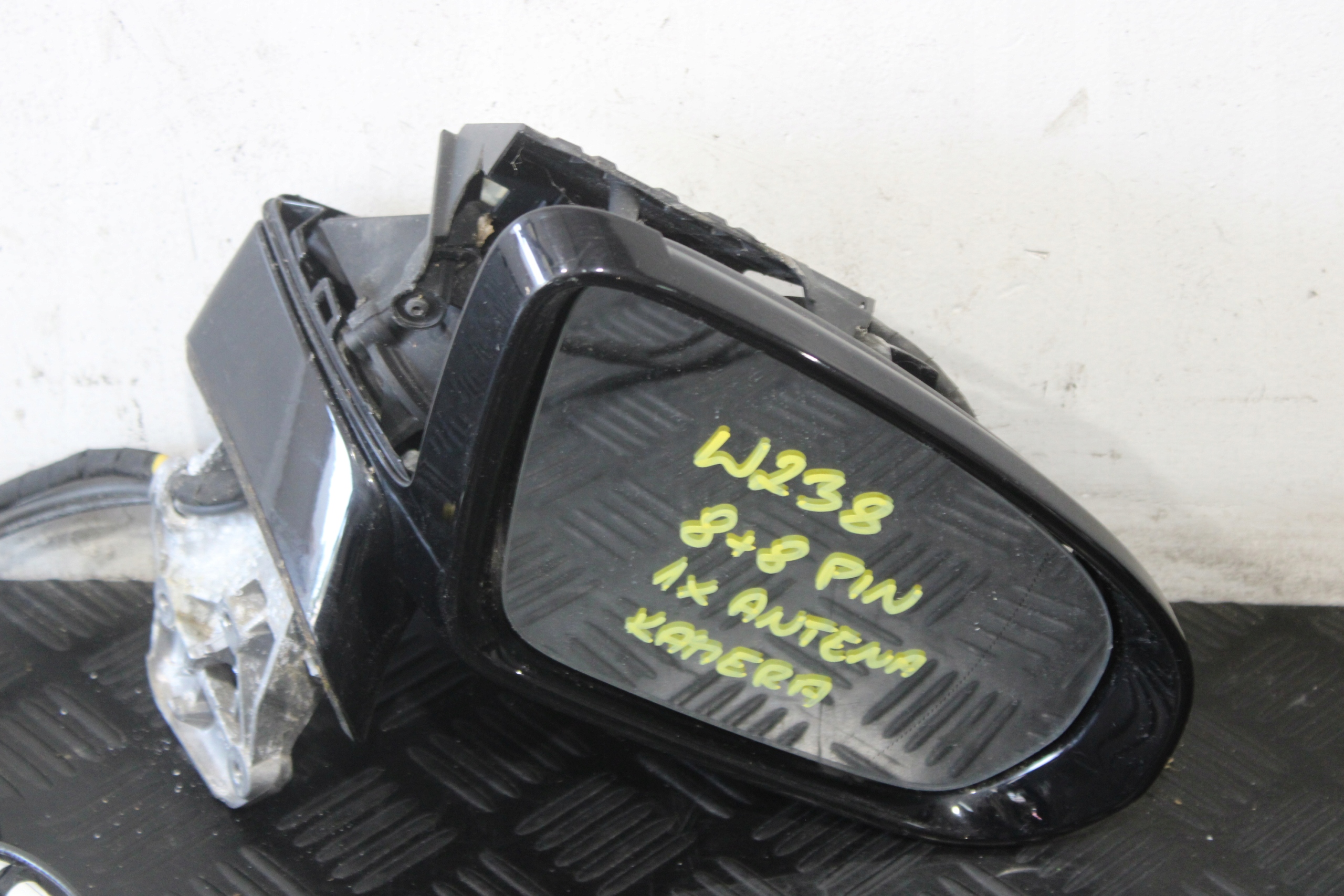 mirror right 16 vertical 1X aerial KAMERA E-KLASA W238 COUPE