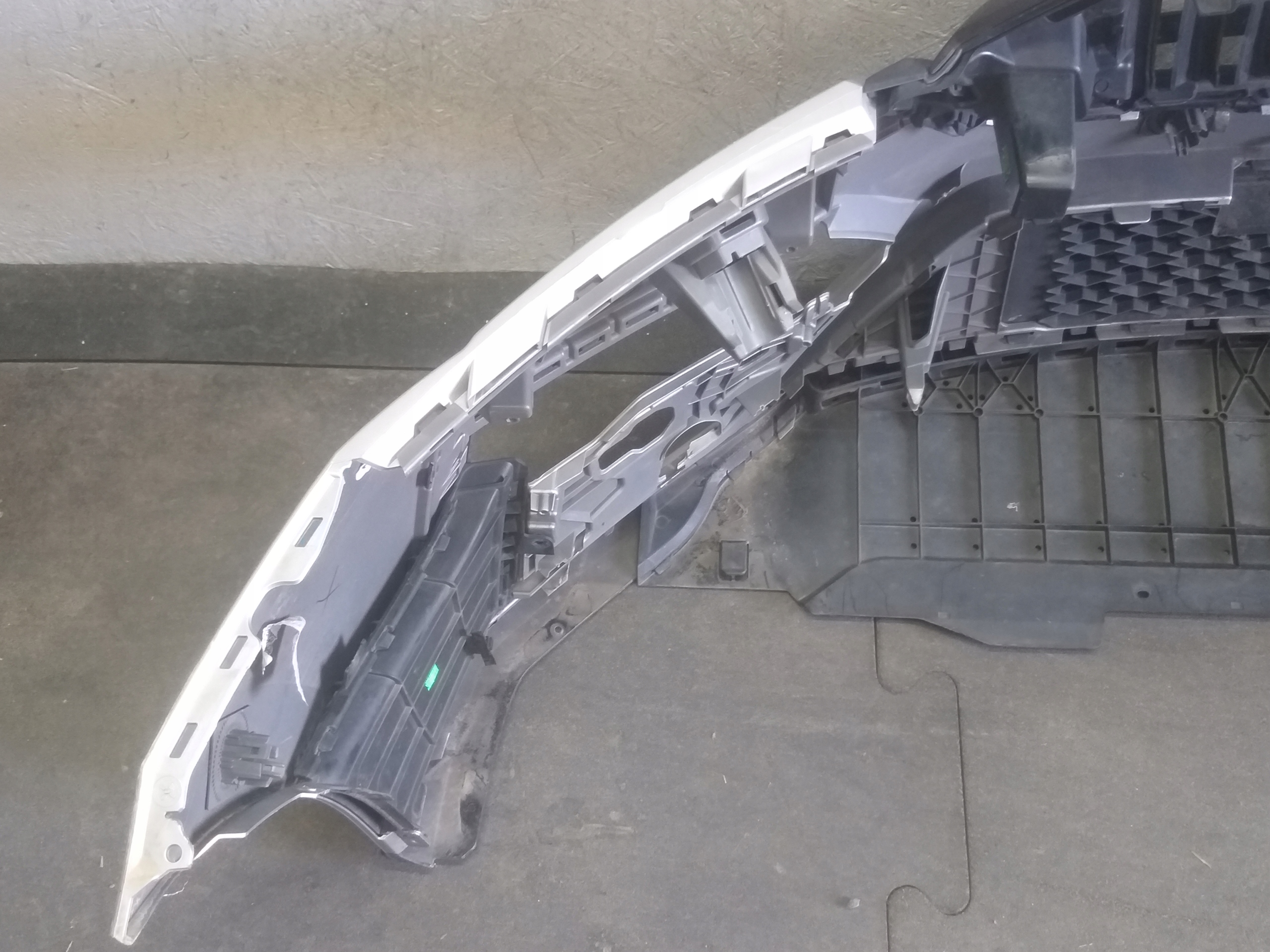 bumper front SKODA OCTAVIA IV 4 RS