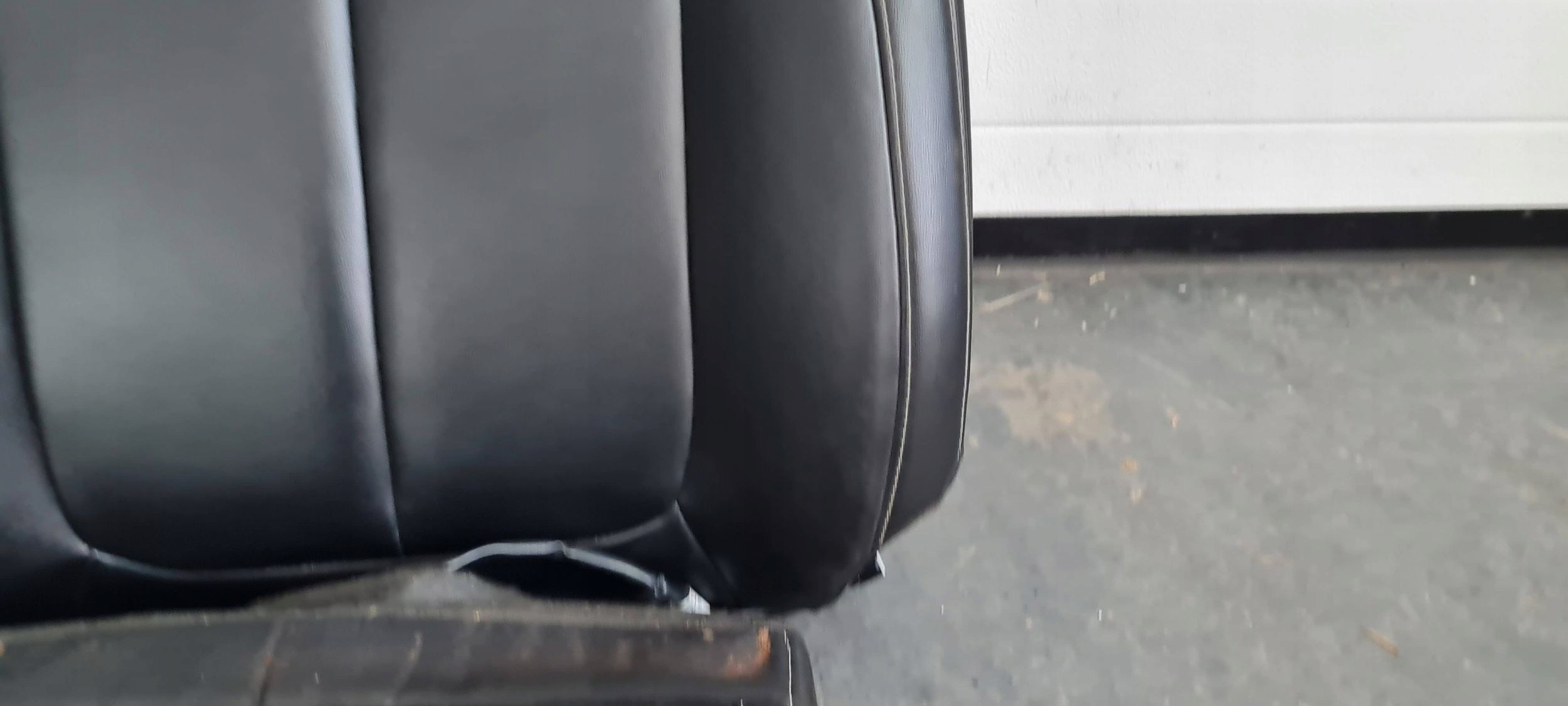 Jeep Grand Cherokee WL 2022 side leather seat right right front GRZANE