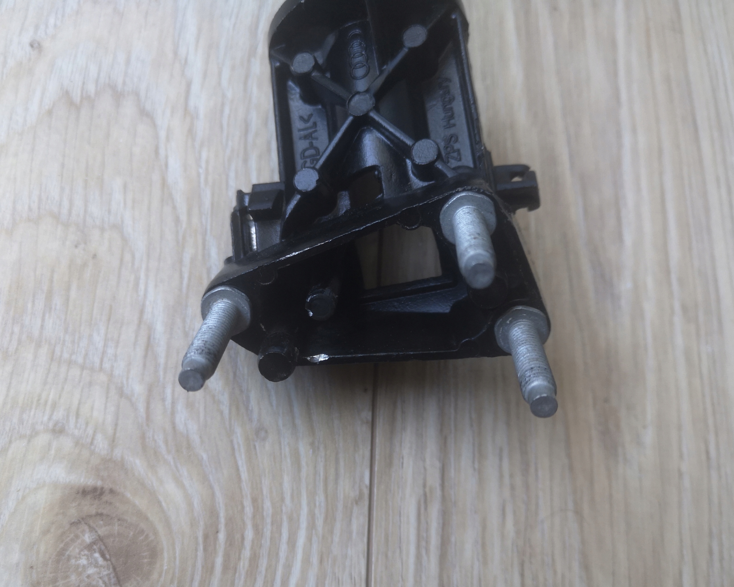 AUDI A3 8V TRZPIEN Fixation Droit Rétroviseur OE