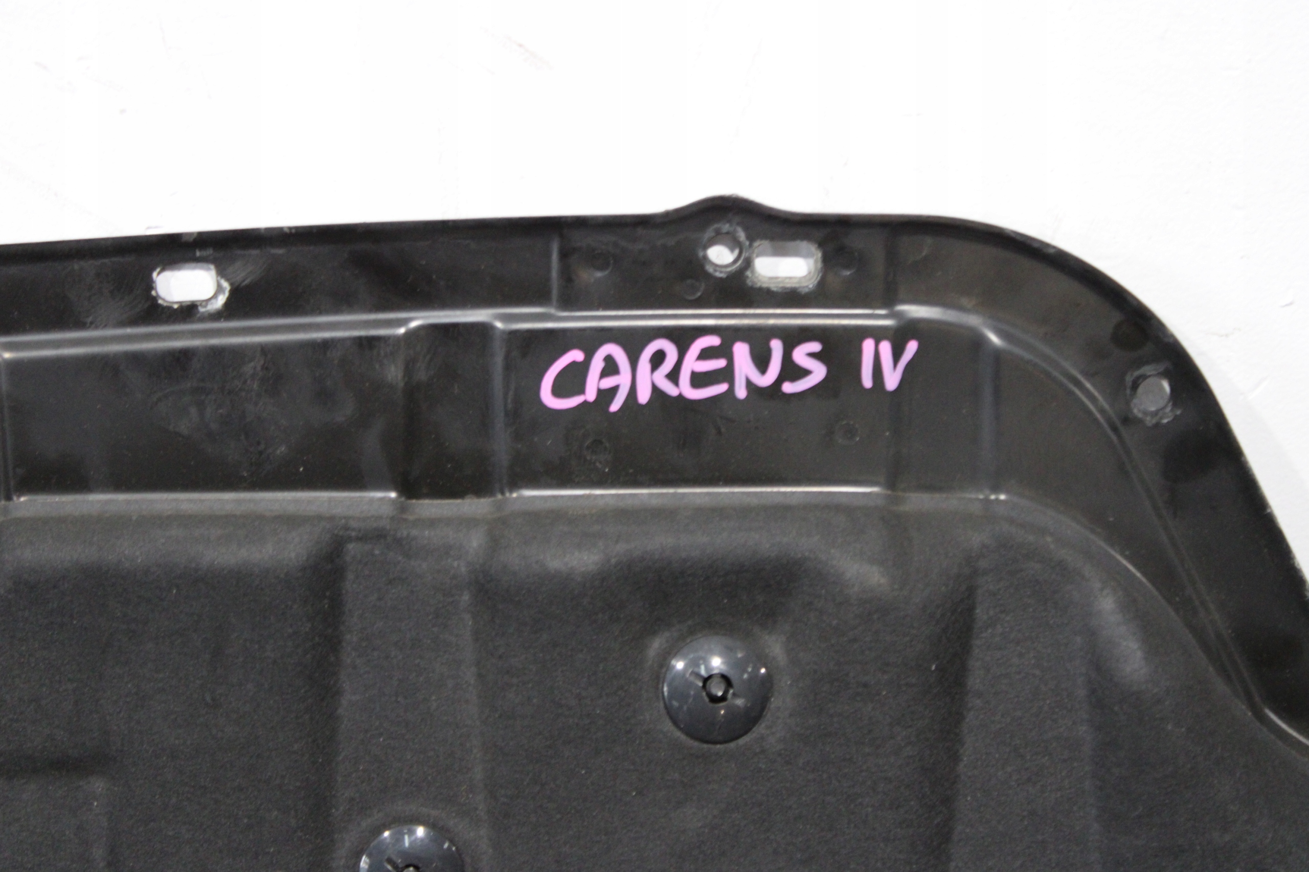 torpedo lower KIA CARENS IV 4
