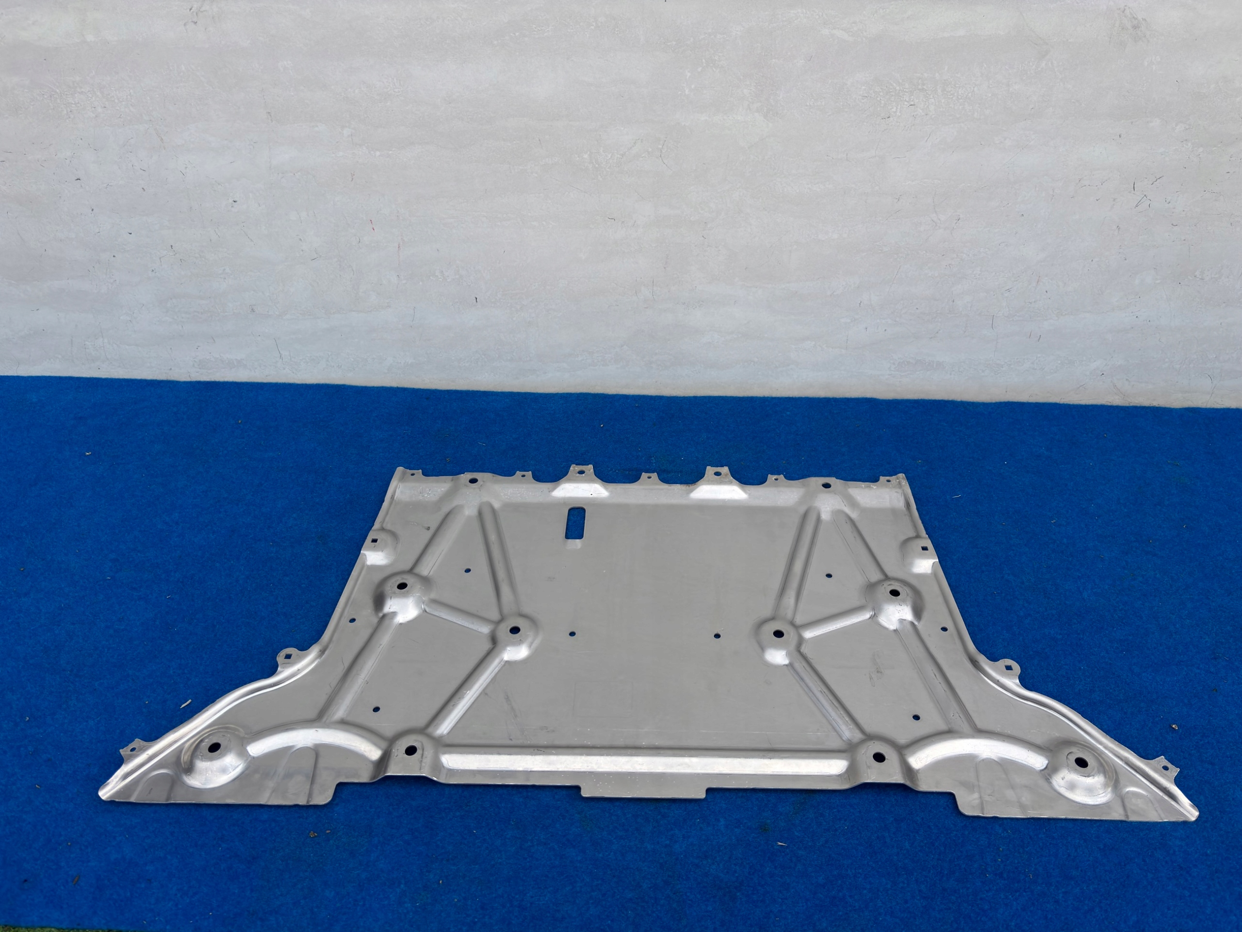 BMW I4 G26 cover cover below engine chassis 7915376 PP24HR