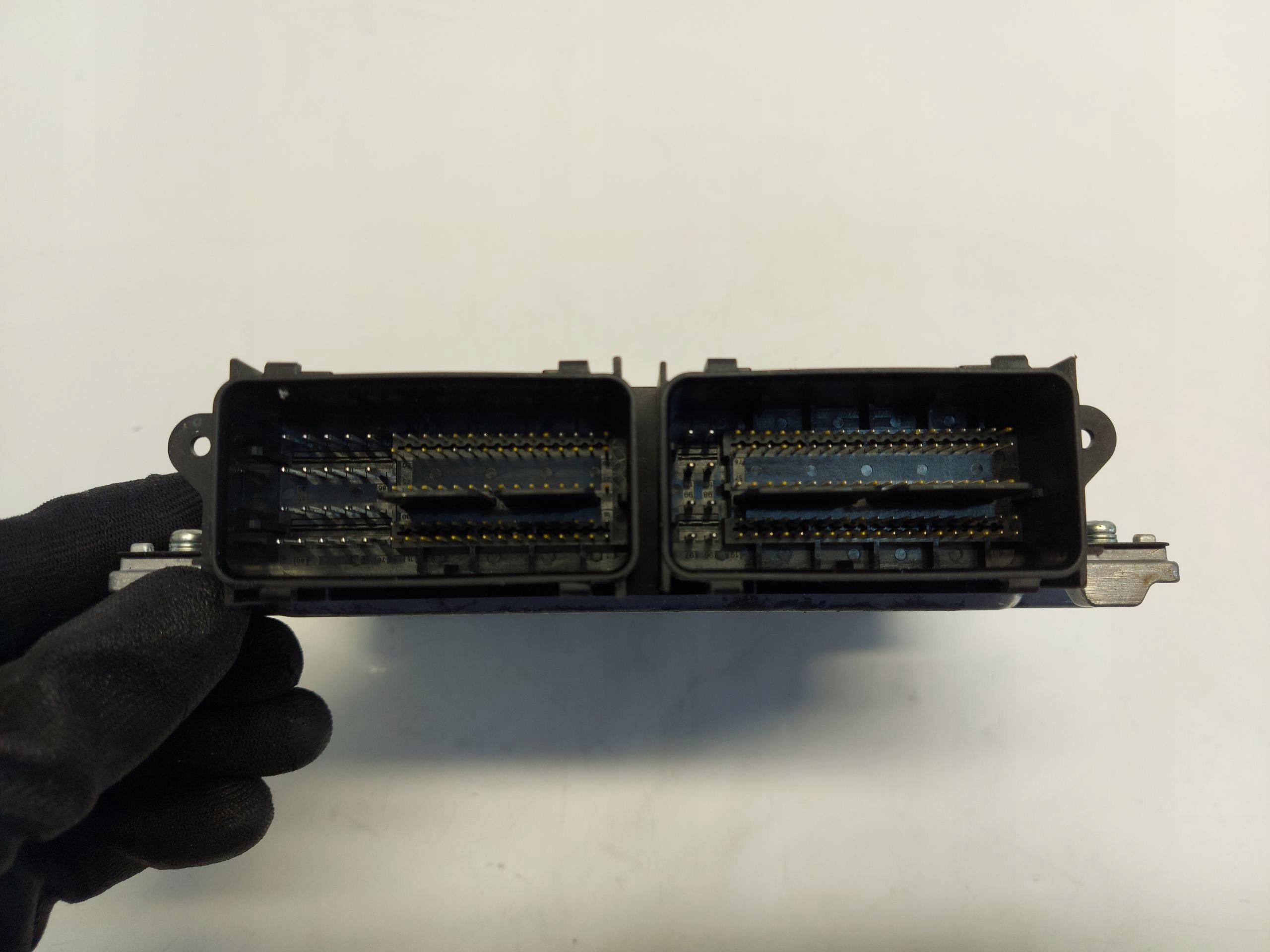 VOLVO V60 II computer Centralina Motore 32242005