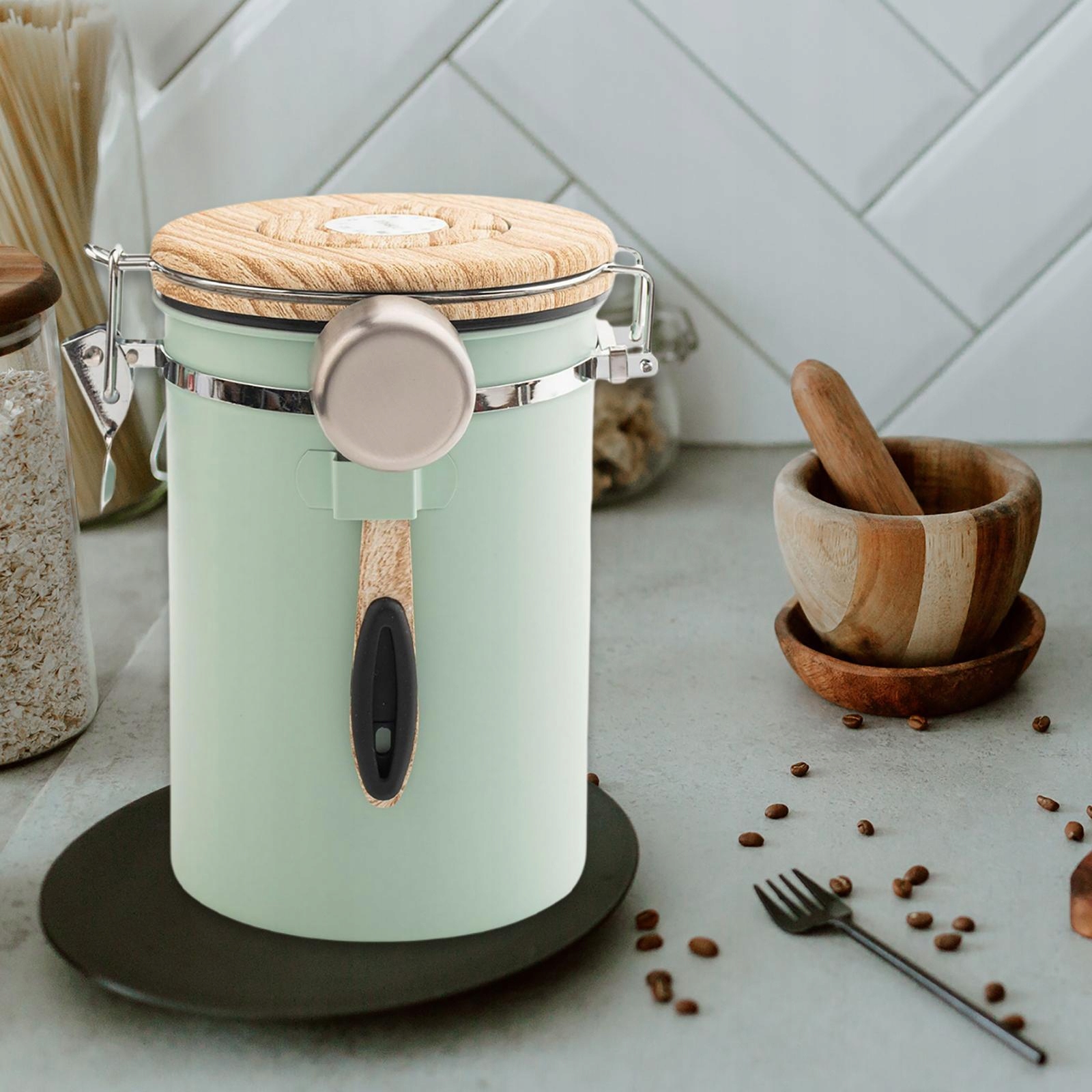 z pojemnikiem na łyżkę z datą i miarką na beż Materiał inny materiał