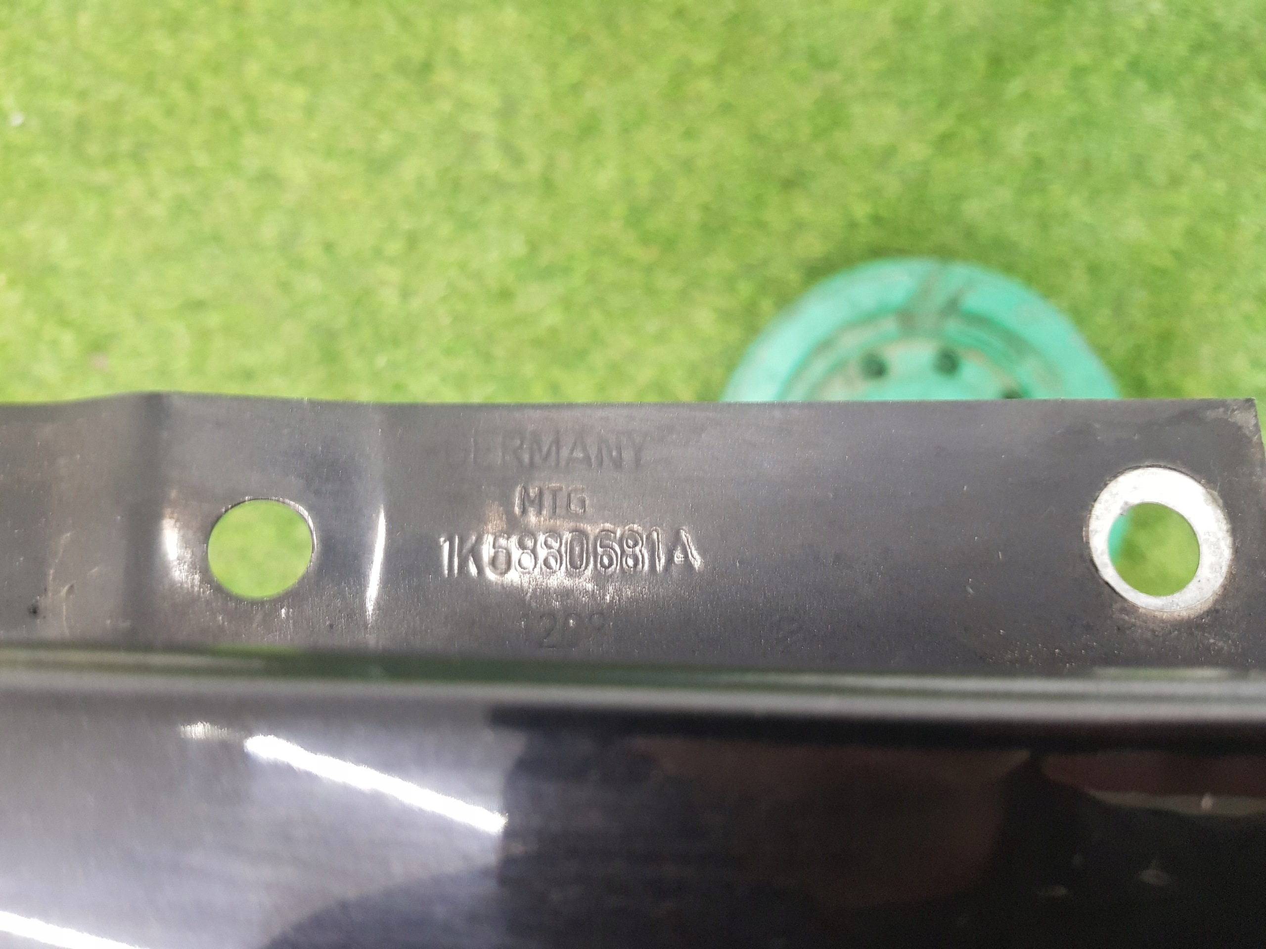 kotflügel links vorne VOLKSWAGEN GOLF 5