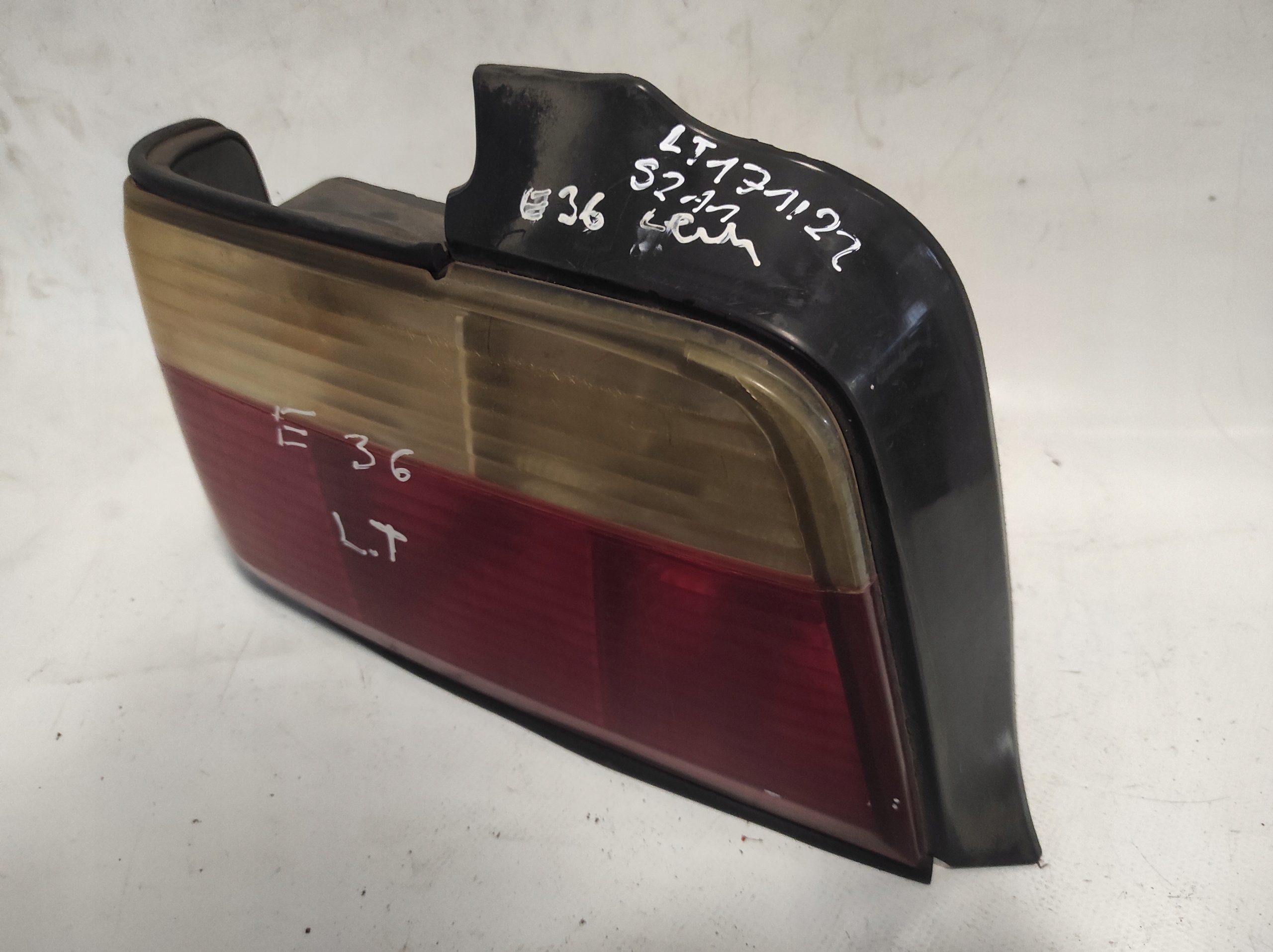 light rear left bmw e36 sedan left rear part