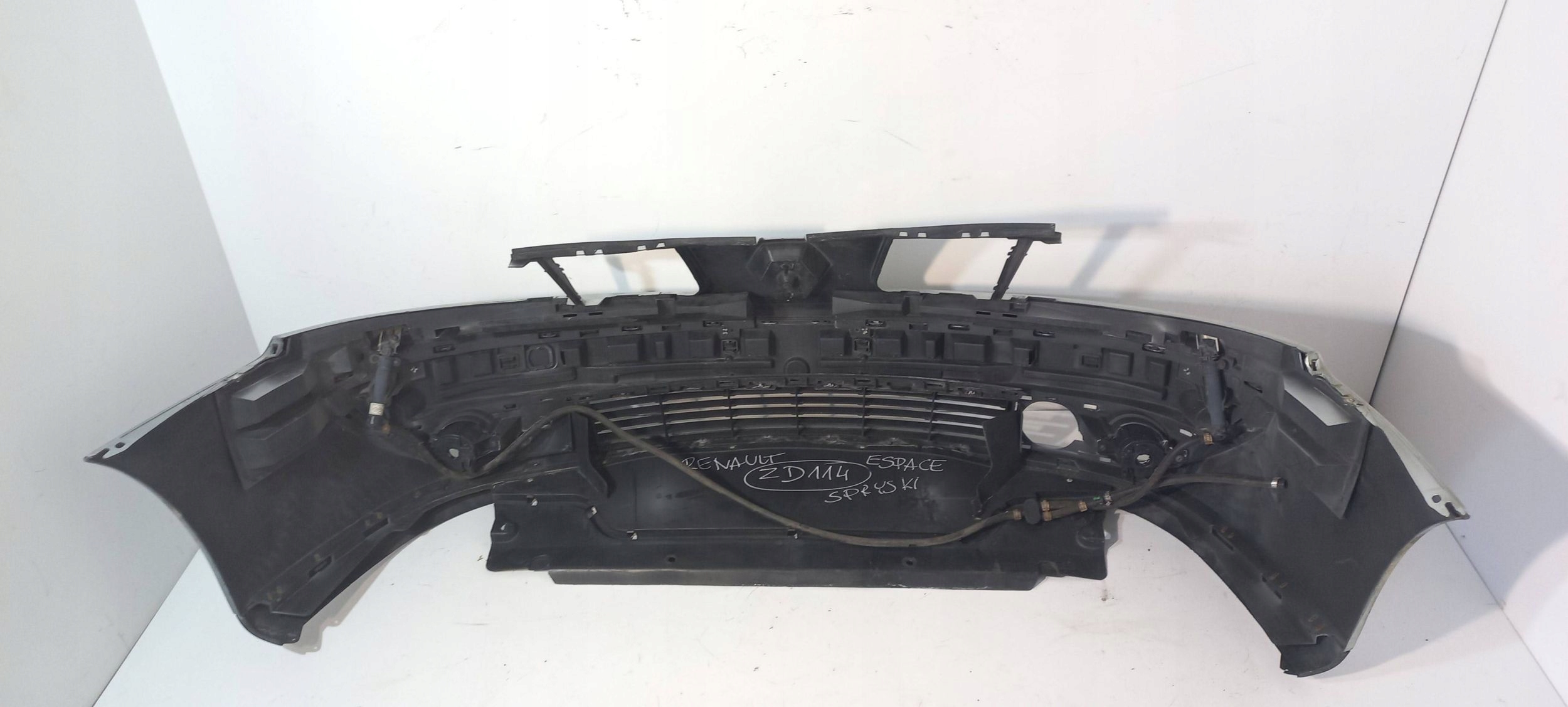 Renault Espace IV front bumper 8200102205 (ZD114)