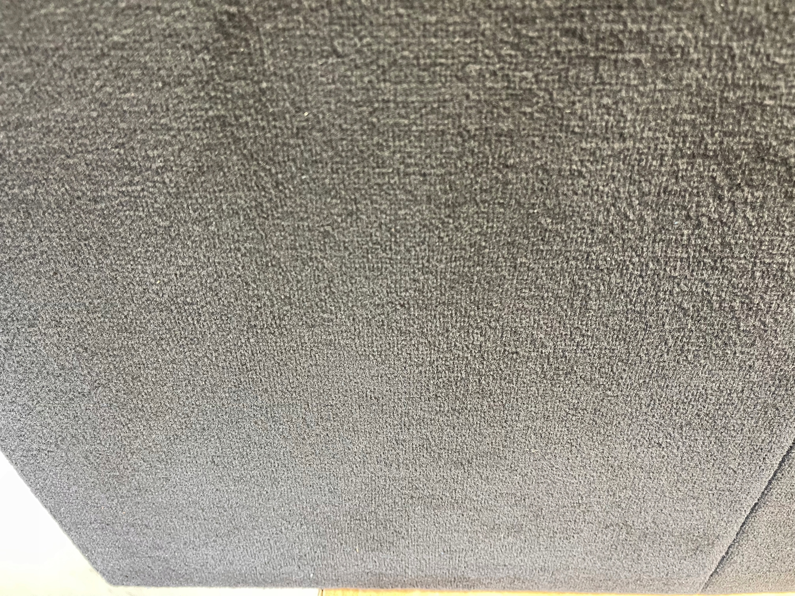 floor boot AUDI A6 C6 AVANT KOMBI 4F9861529