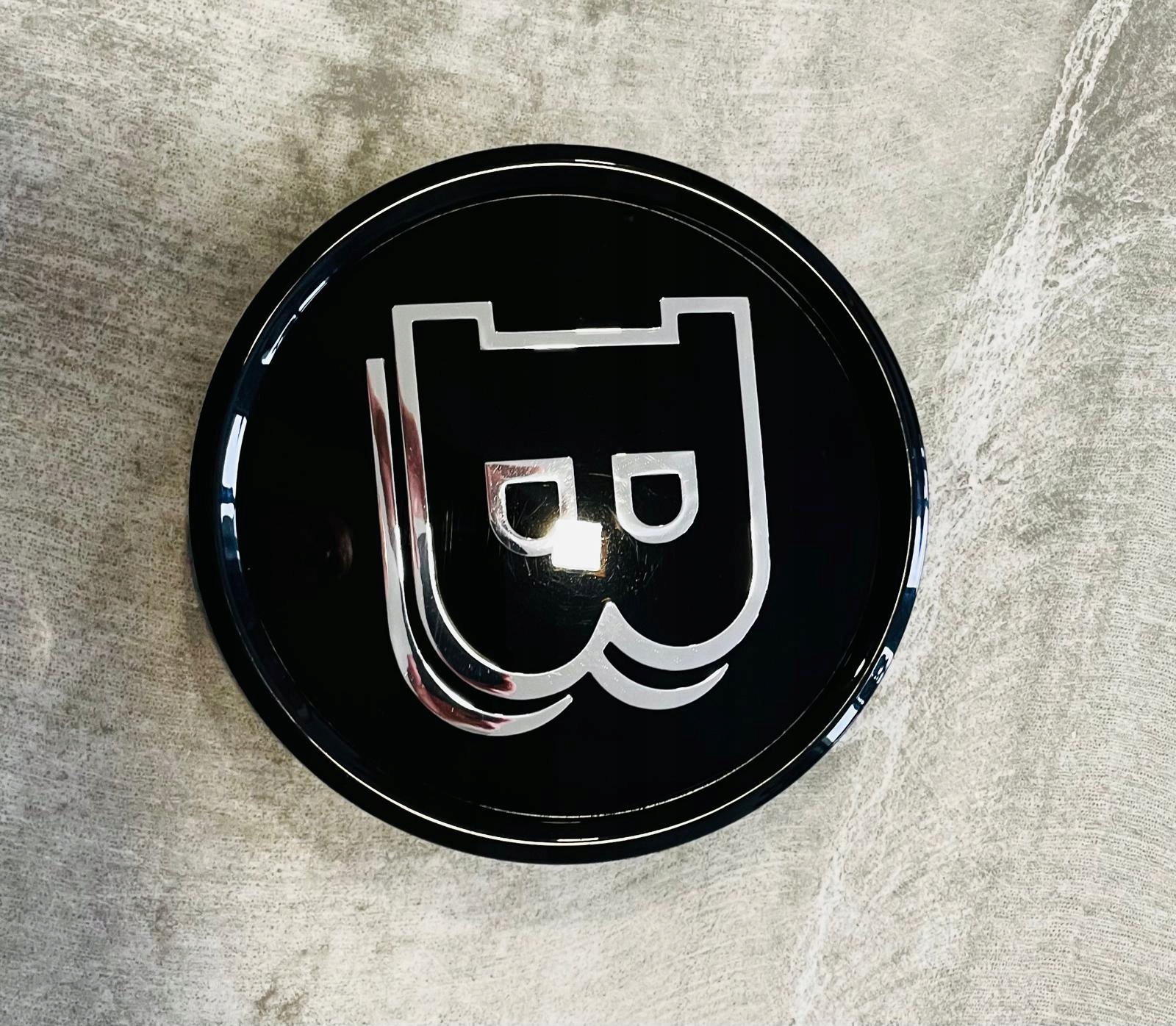 MERCEDES E-COUPE ZNACZEK emblemat na GRILL BRABUS od 2020r.