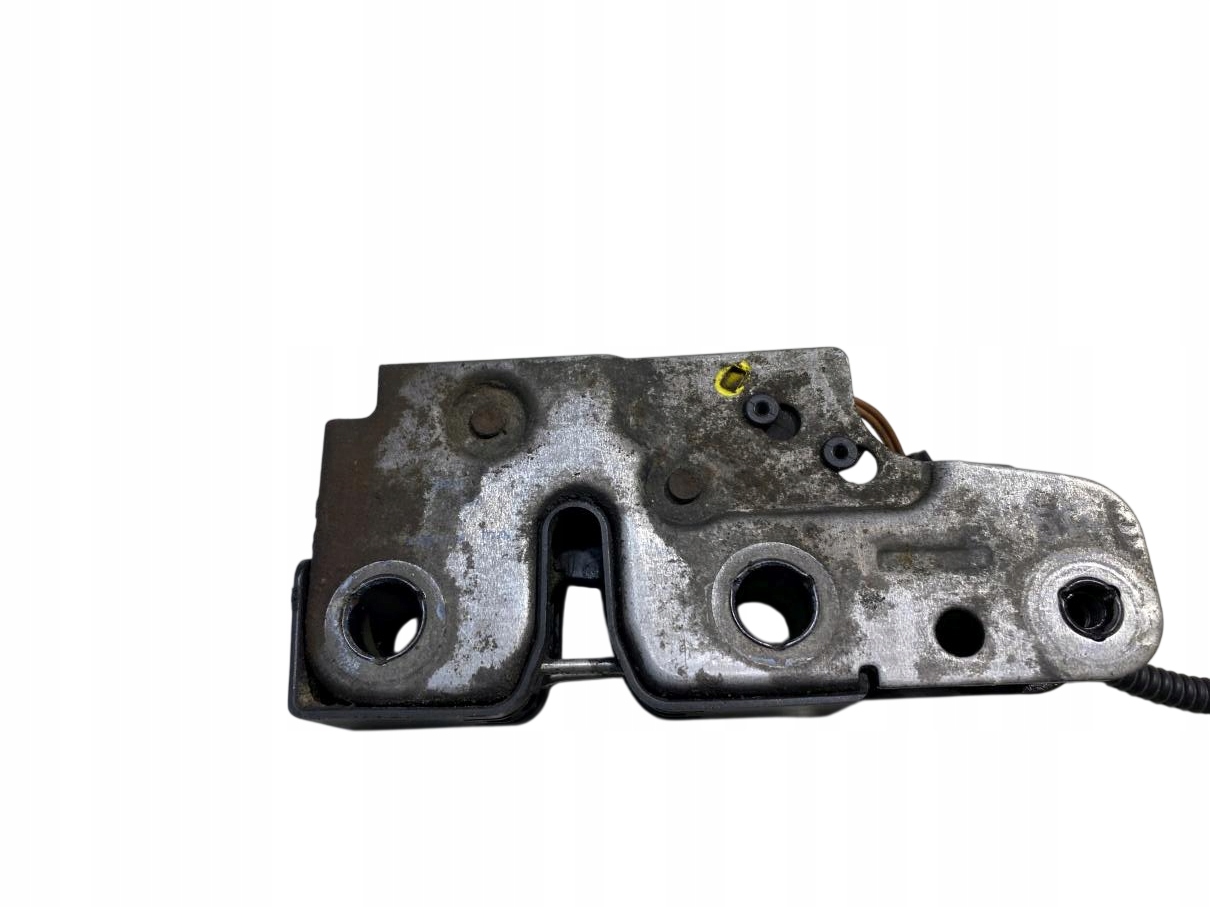 Serrure capot VW GOLF V