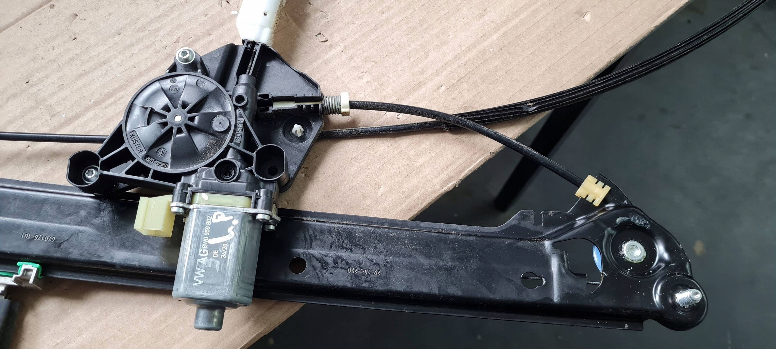 SQ8 4M RSQ8 Q8 mechanism window regulator left front 4M8837461