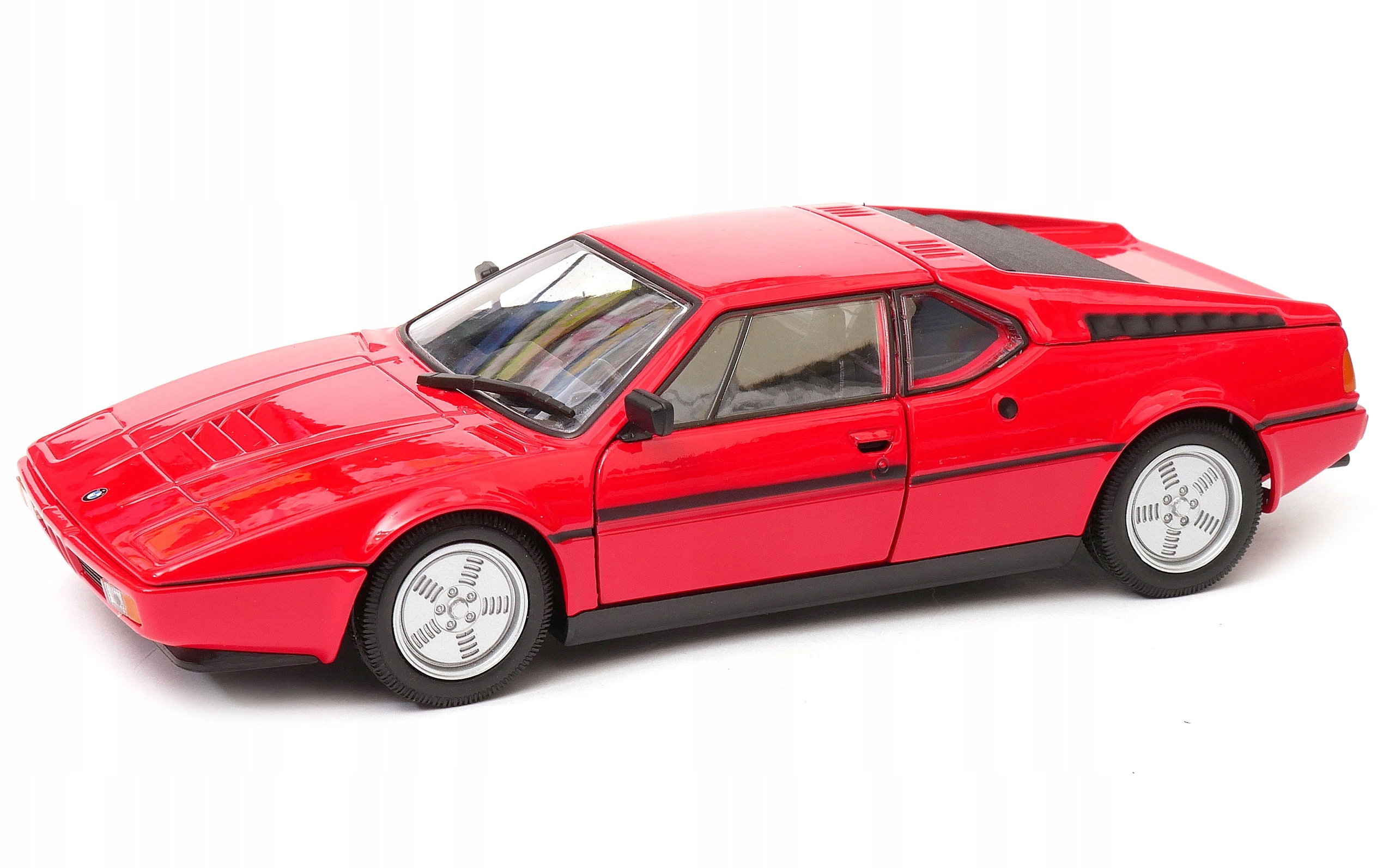 Bmw M1 1:24 Welly červená 24098