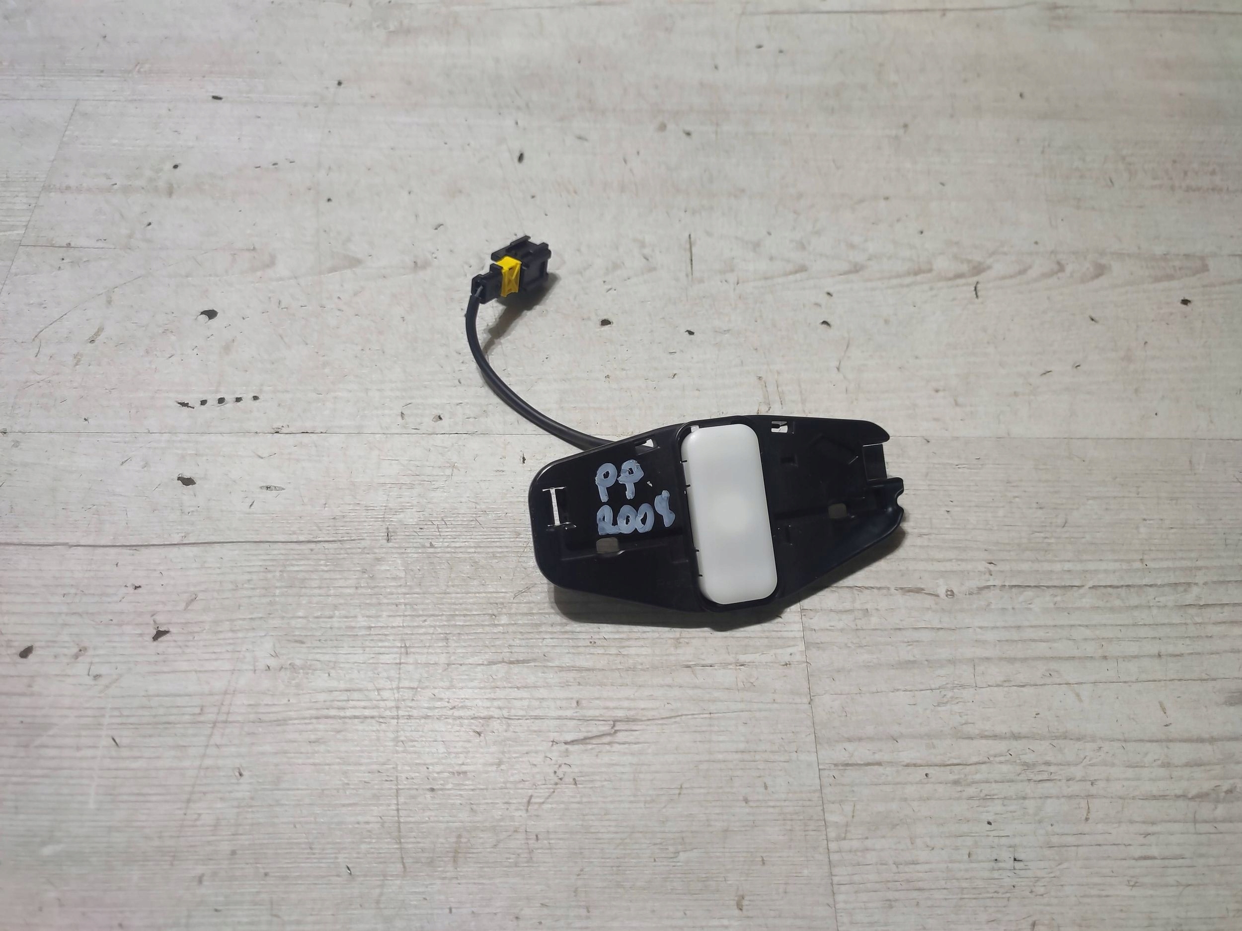 Peugeot 2008 II 2020 Sensor zapiecia