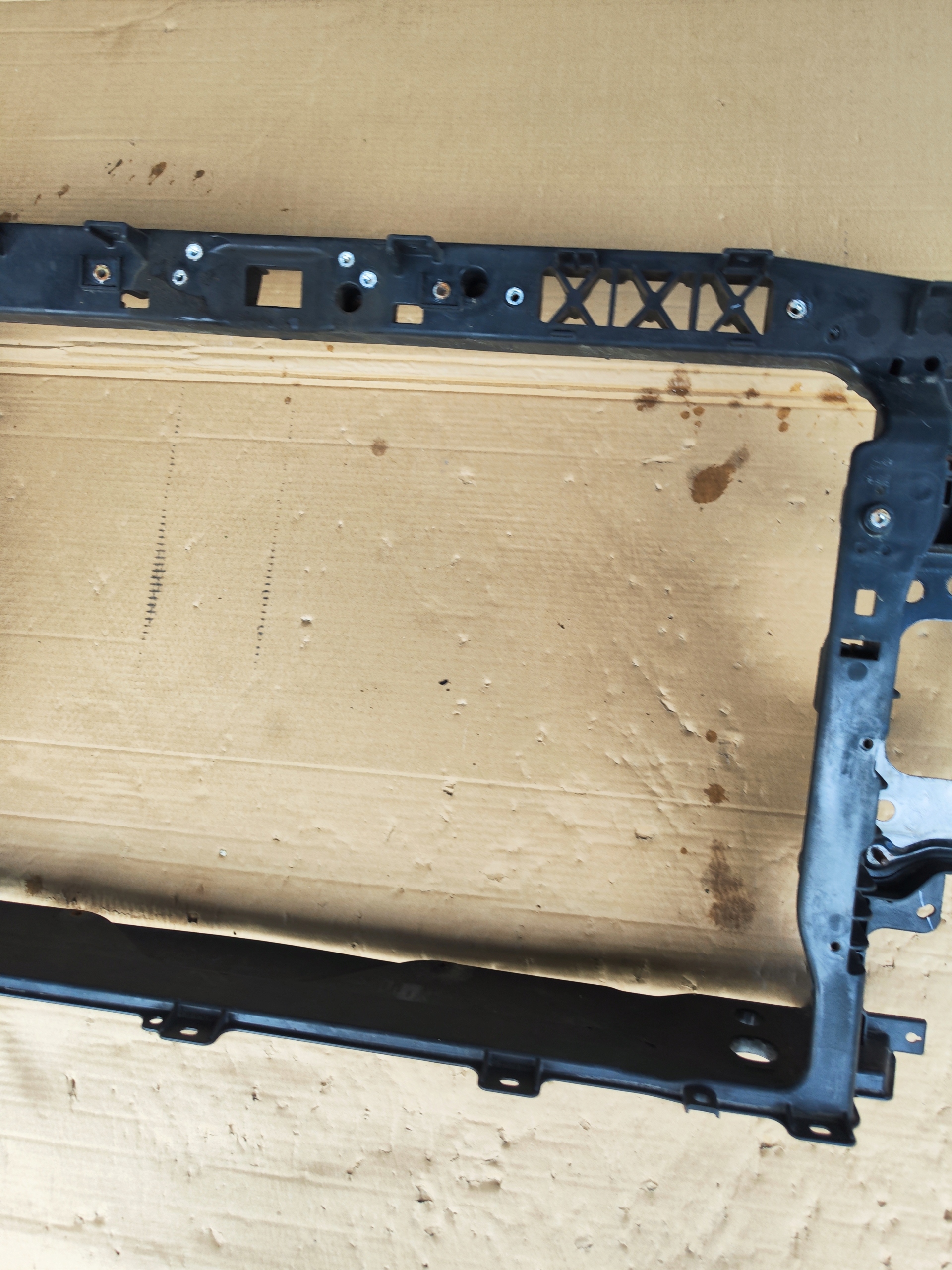 support panel for radiators pillar iron HYUNDAI I30 3 III PD PDE 2017- 64101-G4120
