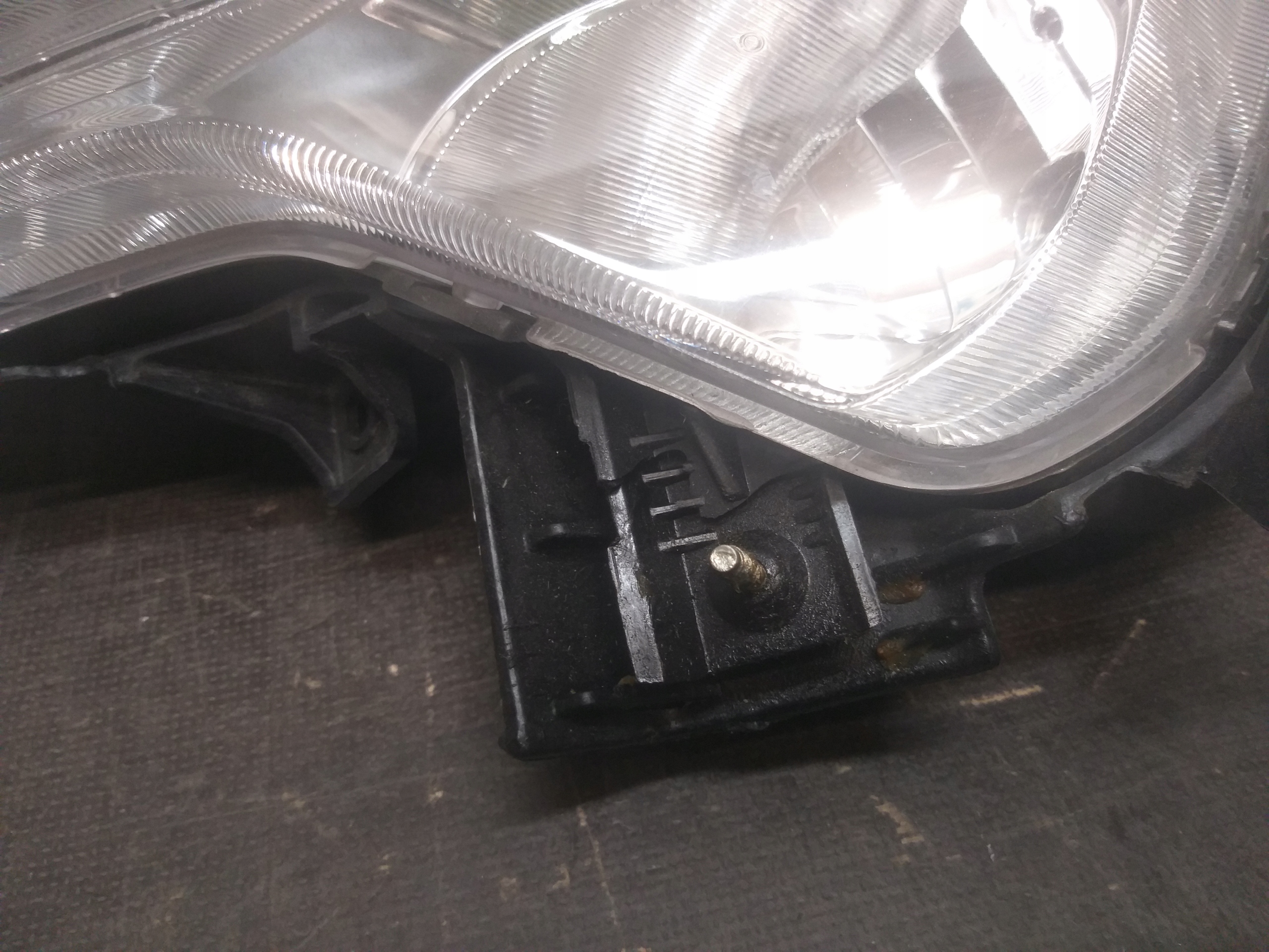 NEBELSCHEINWERFER LINKS KIA SPORTAGE III 3 10-15