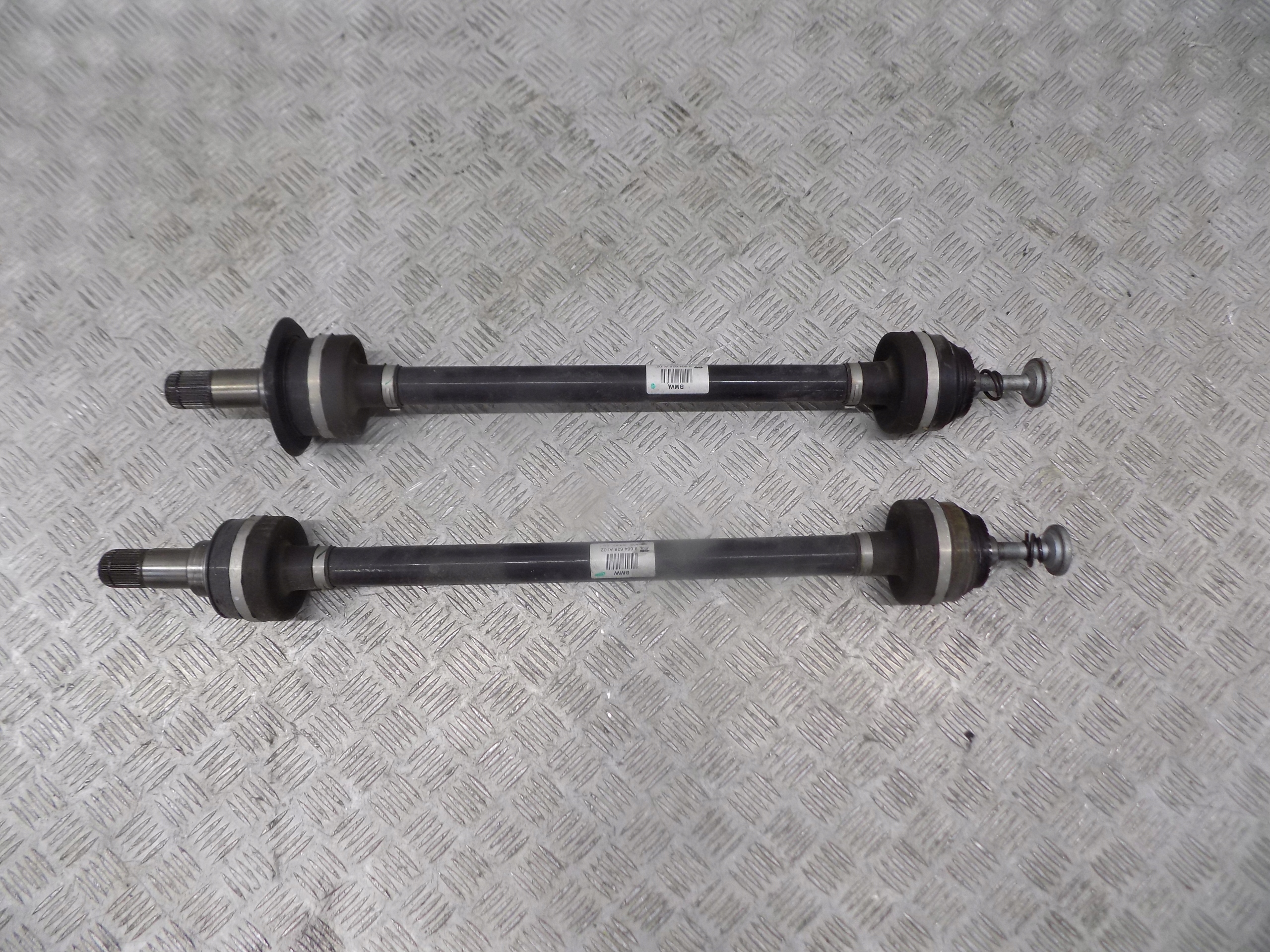 BMW G30 semi-axis rear part right left 8664629 8664628