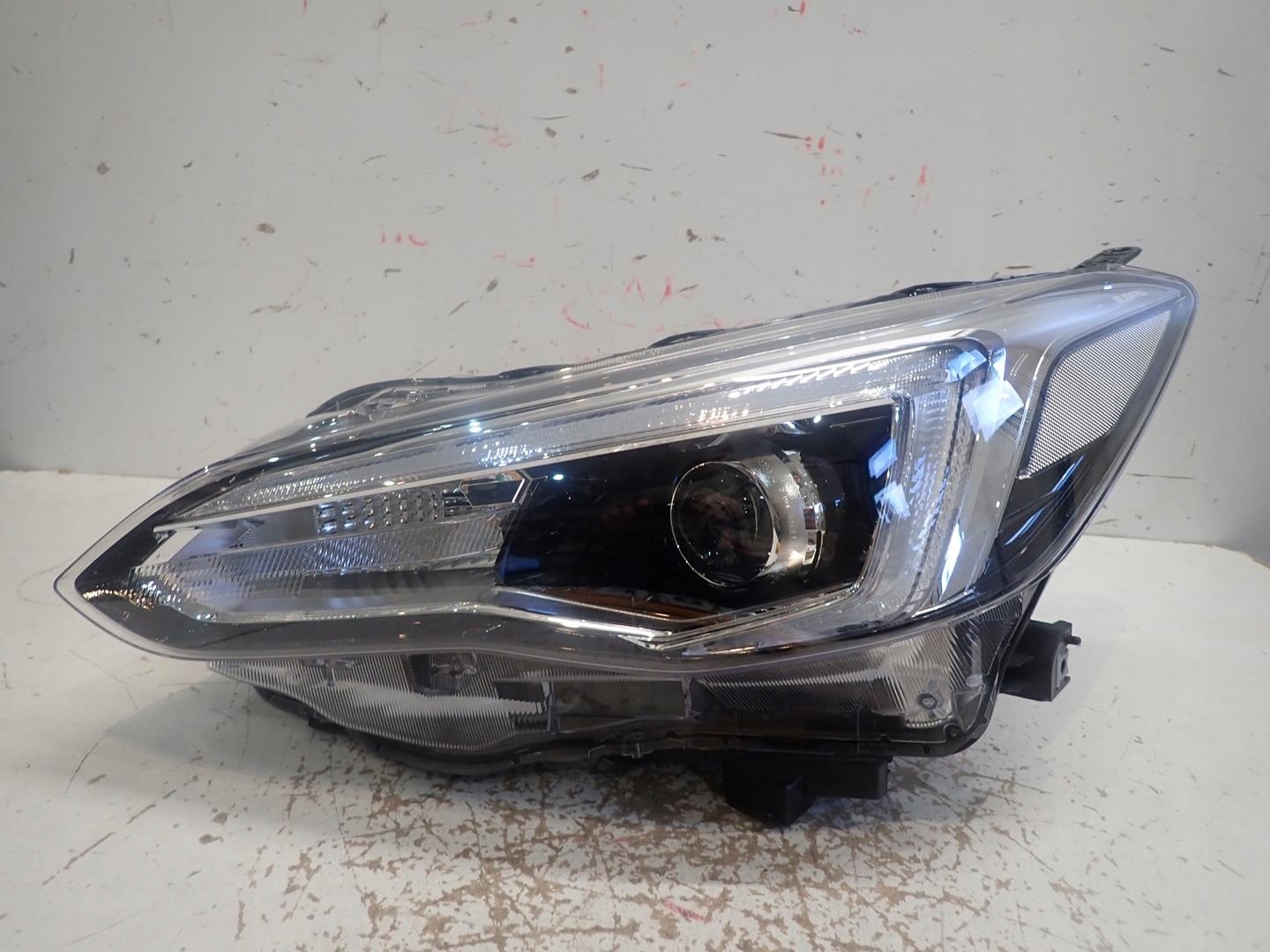 light front left SUBARU XV LIFT 2020- FULL LED