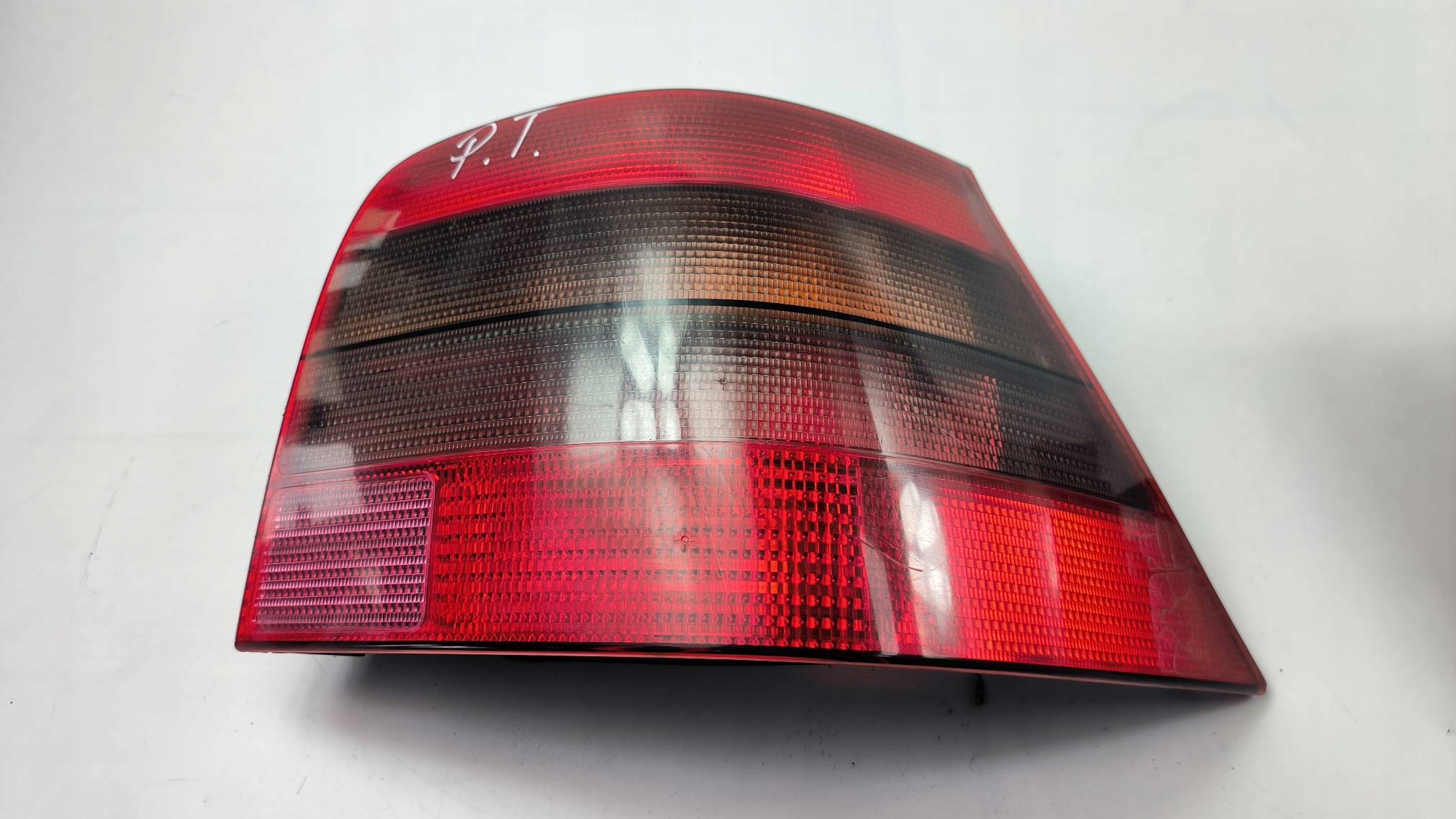 light right rear part VOLKSWAGEN GOLF IV 5D HB
