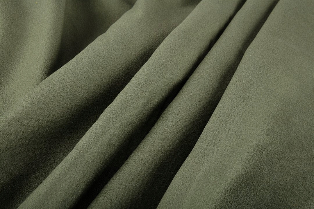 RĘCZNIK Z MIKROFIBRY SZYBKOSCHNĄCY NA WYJAZD SPORTOWY SURVIVAL 120x60 cm Szerokość produktu 60 cm