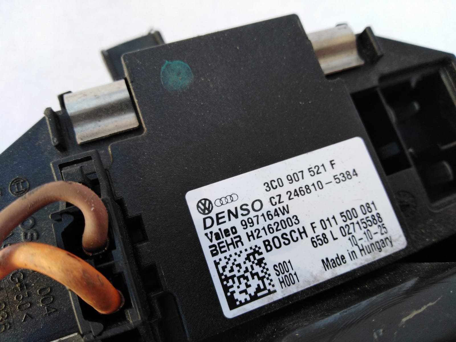 WENTYLATOR DMUCHAWA REZYSTOR NAWIEWU SKODA SEAT Producent części Valeo