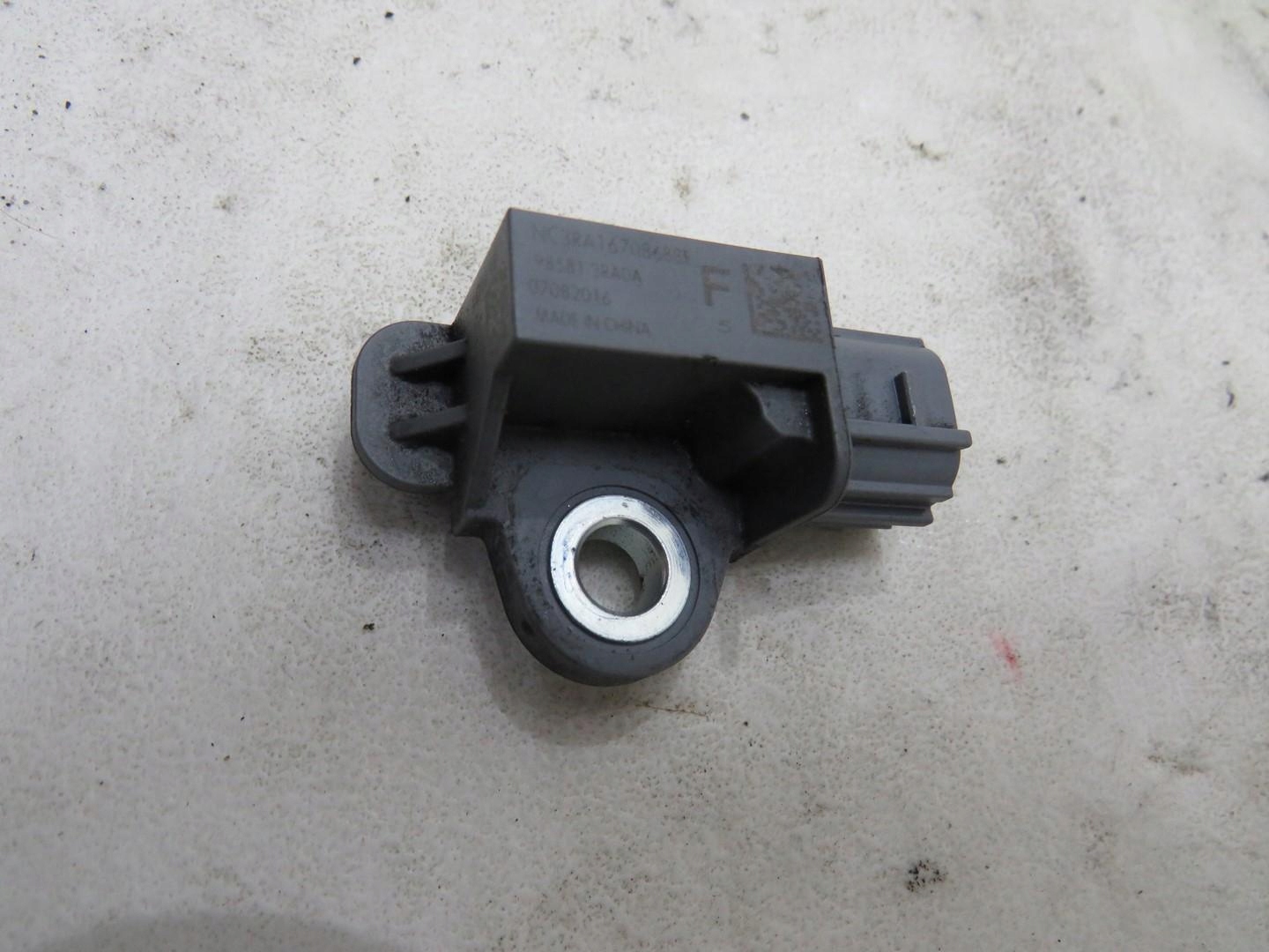 ДАТЧИК УДАРУ KADJAR 988613RA0A