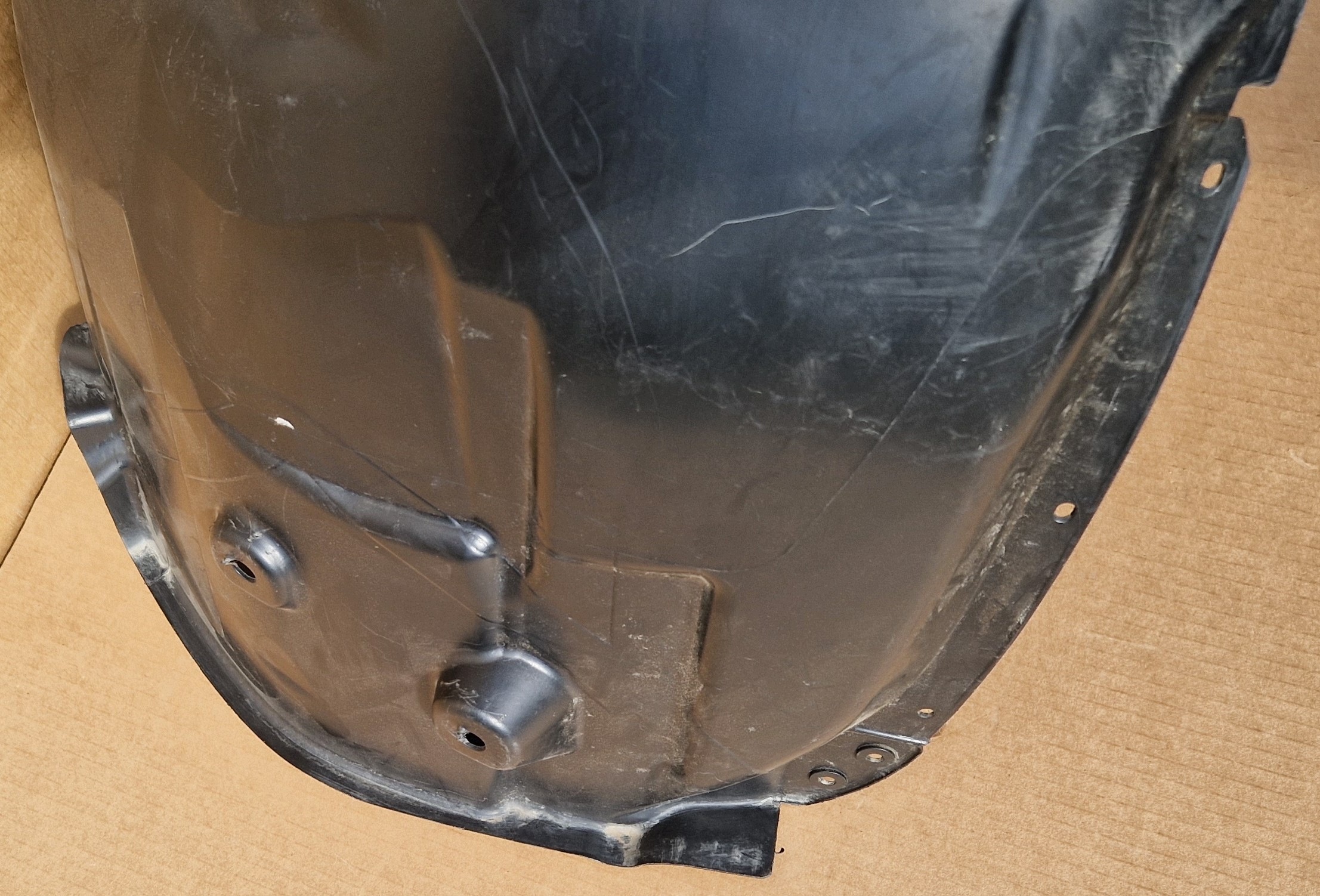 mudguard front right AUDI A4 B9 8W0821172K original
