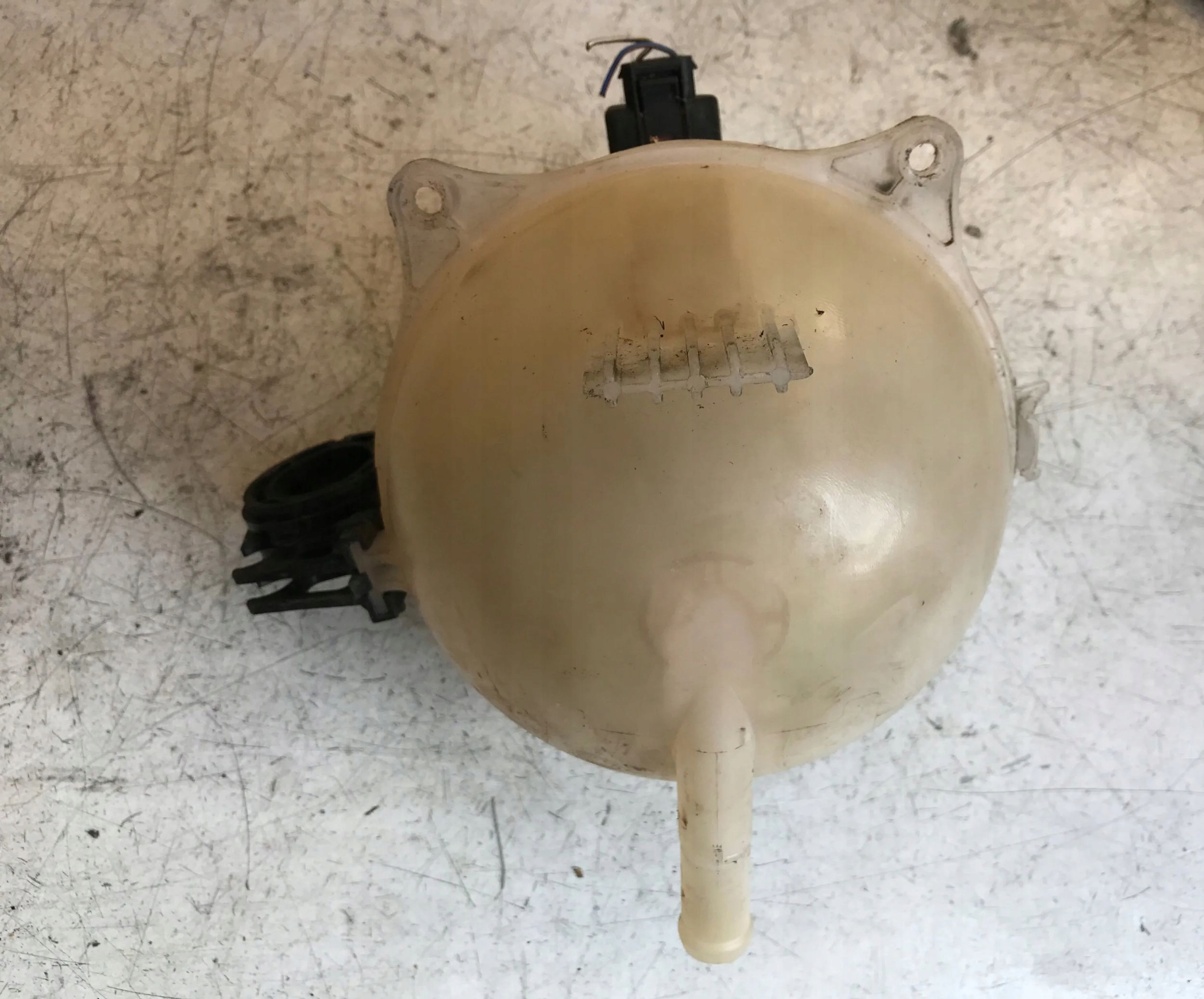 Réservoir eau VW POLO 6Q0121407