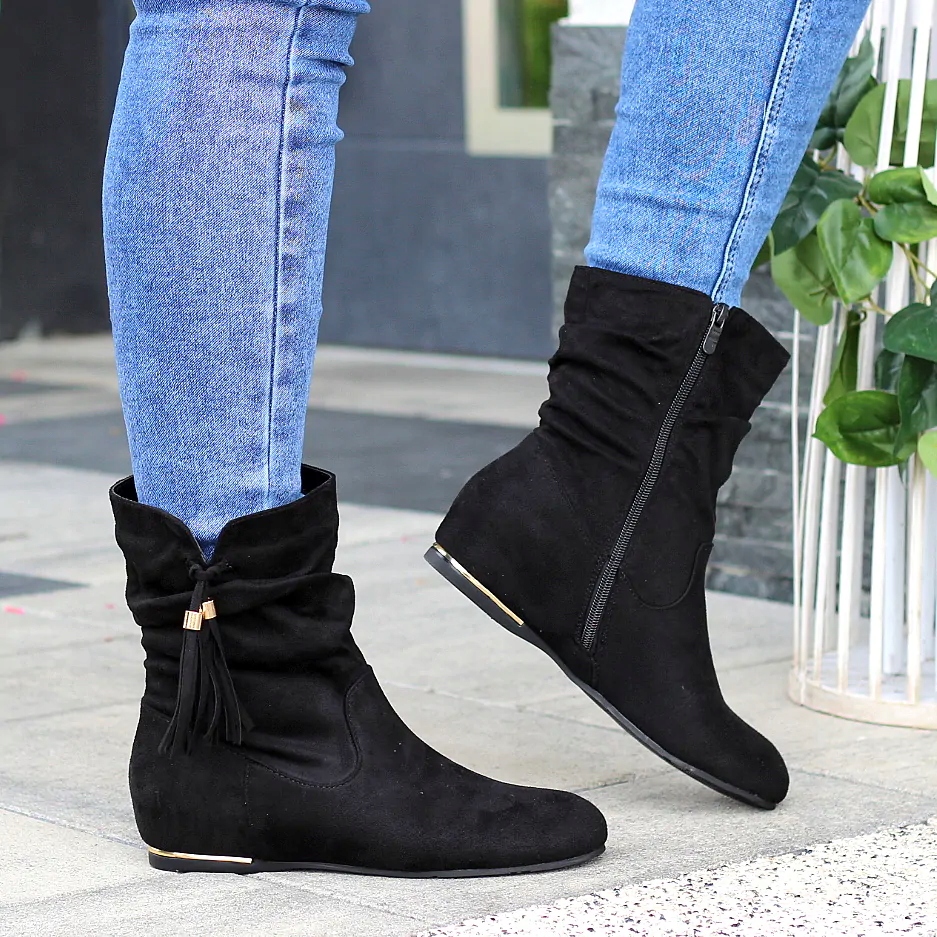 CZARNE ZAMSZOWE BOTKI DAMSKIE SASZKI Z FRĘDZLEM 36 Marka inna