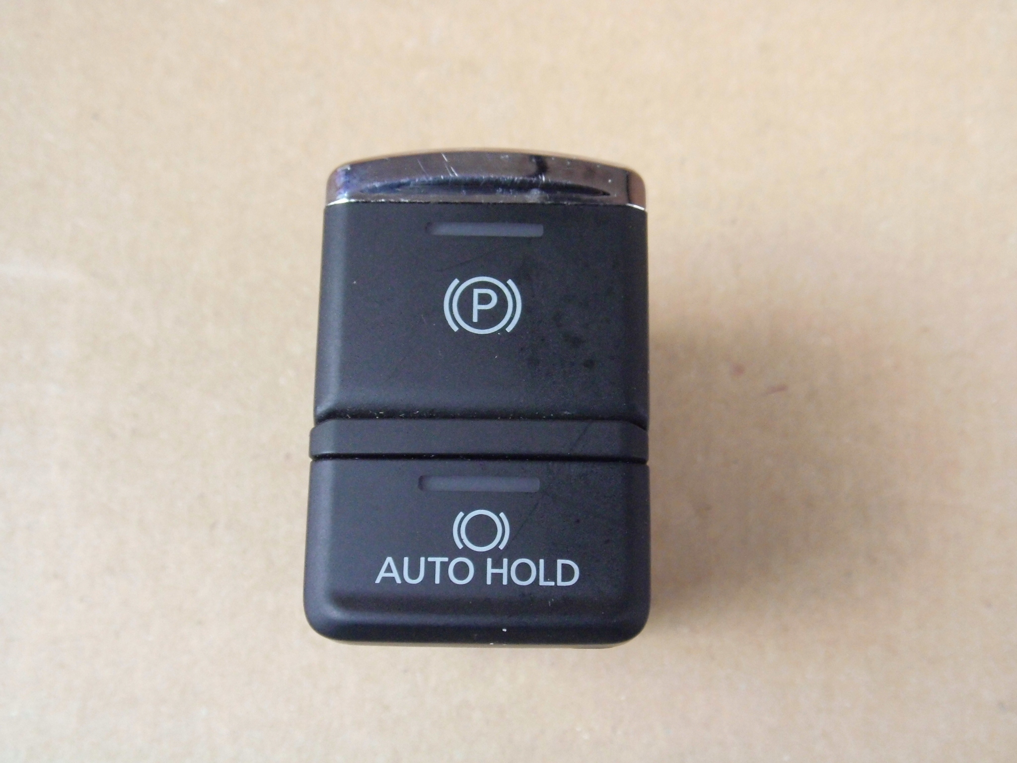 Mitsubishi Outlander III switch electric brake button 75K400