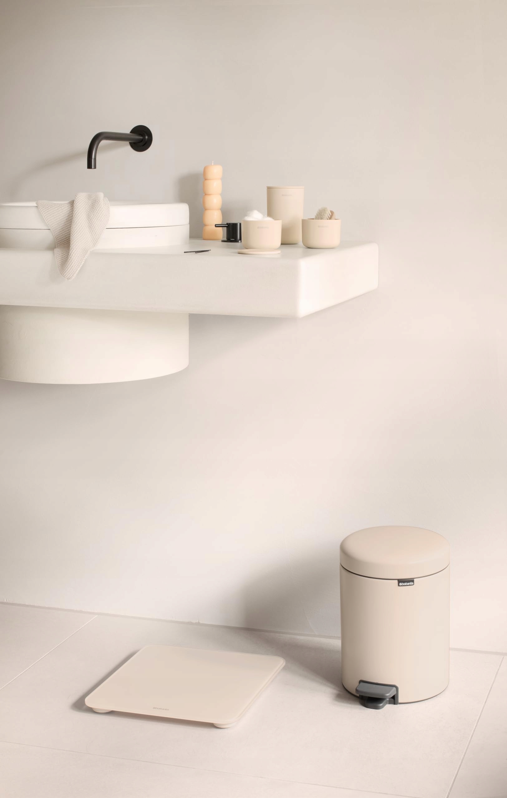 BRABANTIA Cyfrowa Waga Łazienkowa Szklana Do 180kg Beżowa 30x30cm — miniatura 7